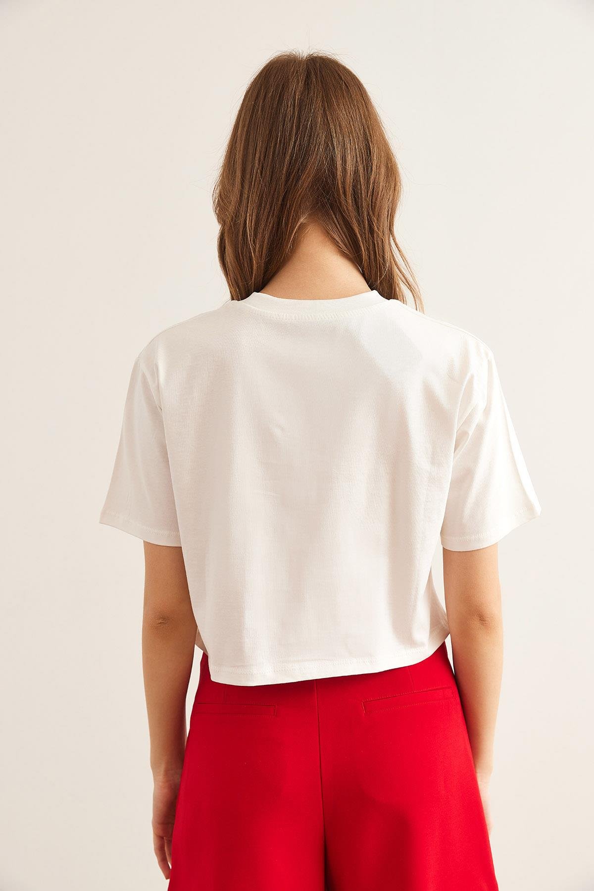 Amore Baskılı Crop Pamuk Tişört Ekru