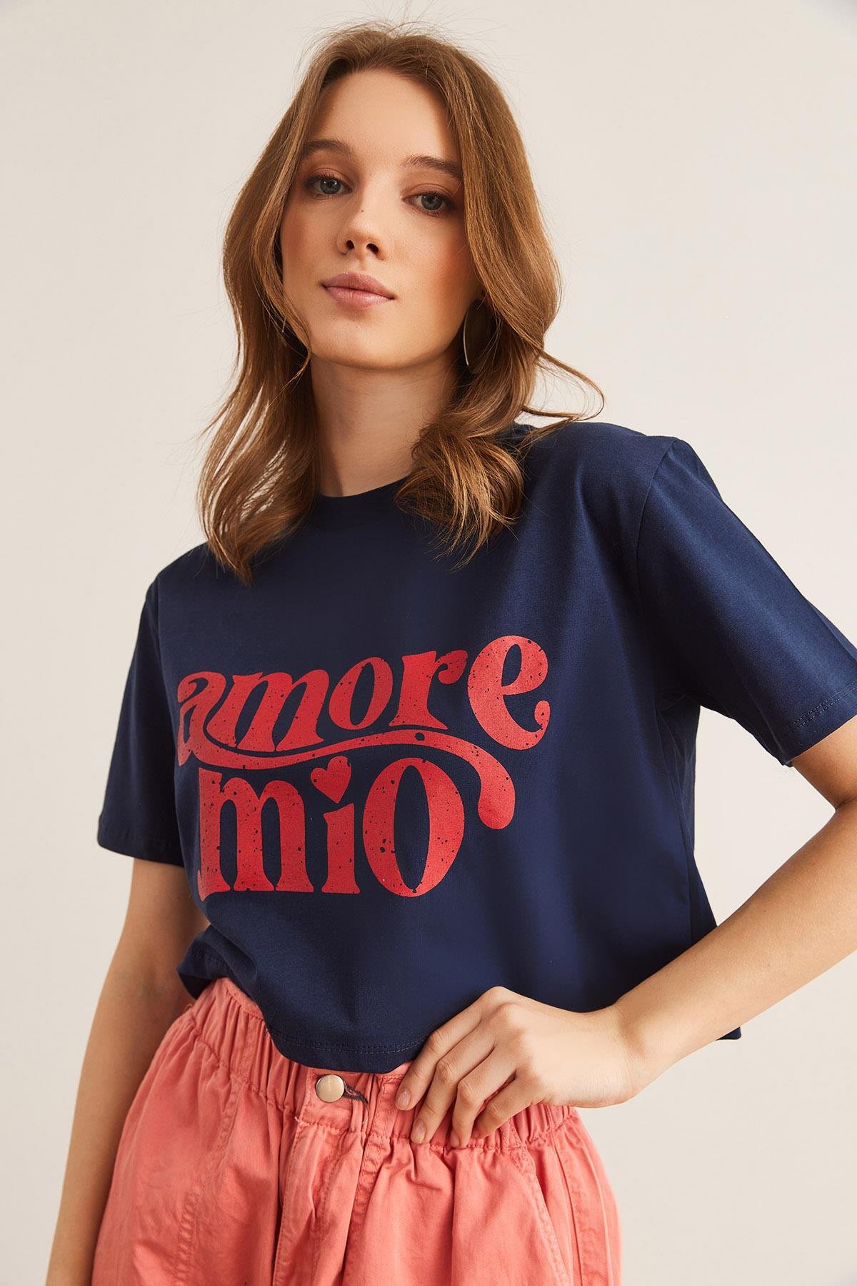 Amore Baskılı Crop Pamuk Tişört Lacivert