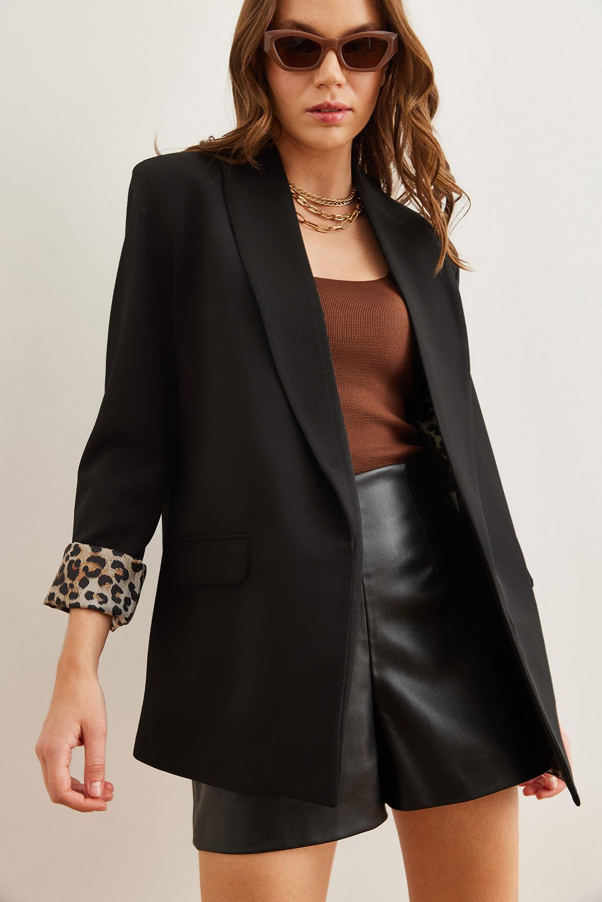 Astarı Leopar Aksesuar Cepli Blazer Ceket Siyah