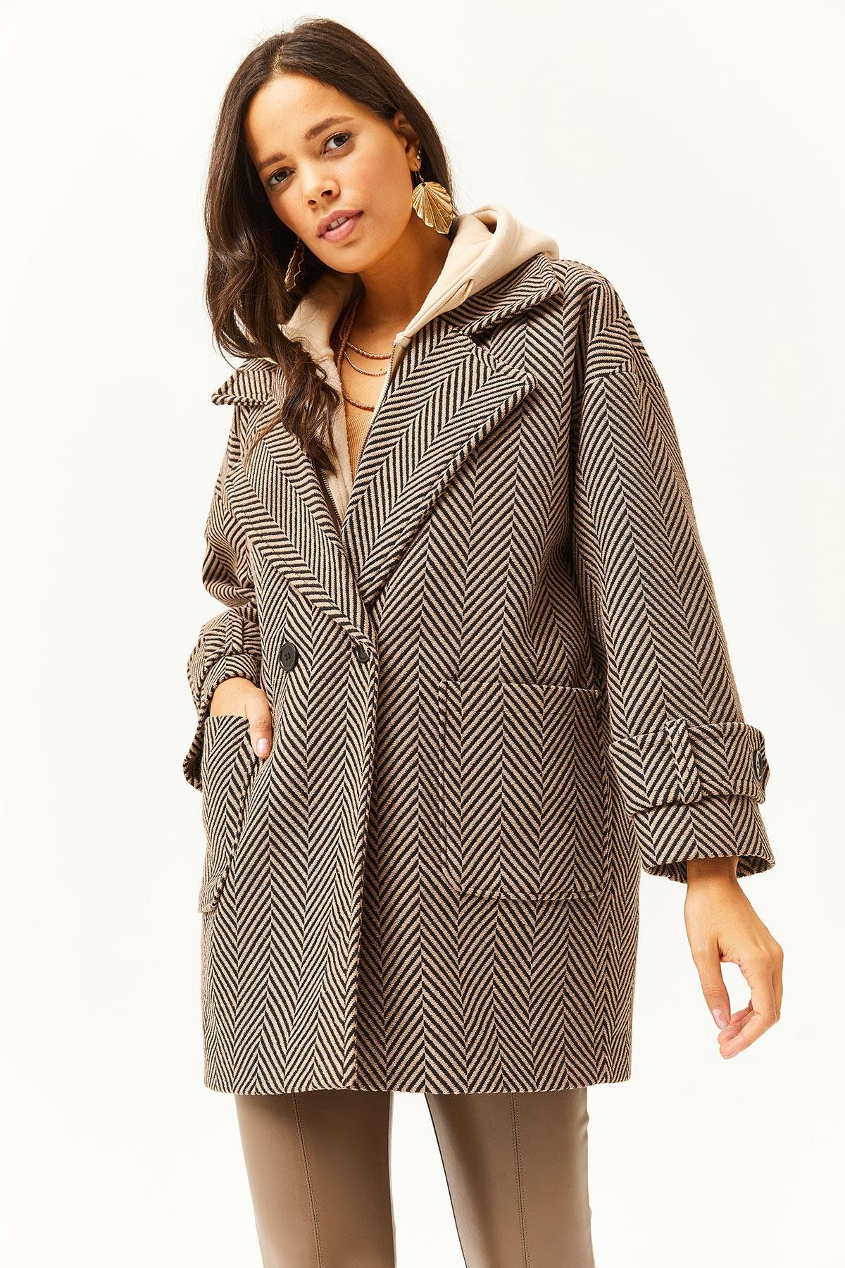 Astarlı Cepli Oversize Balıksırtı Kaban Camel