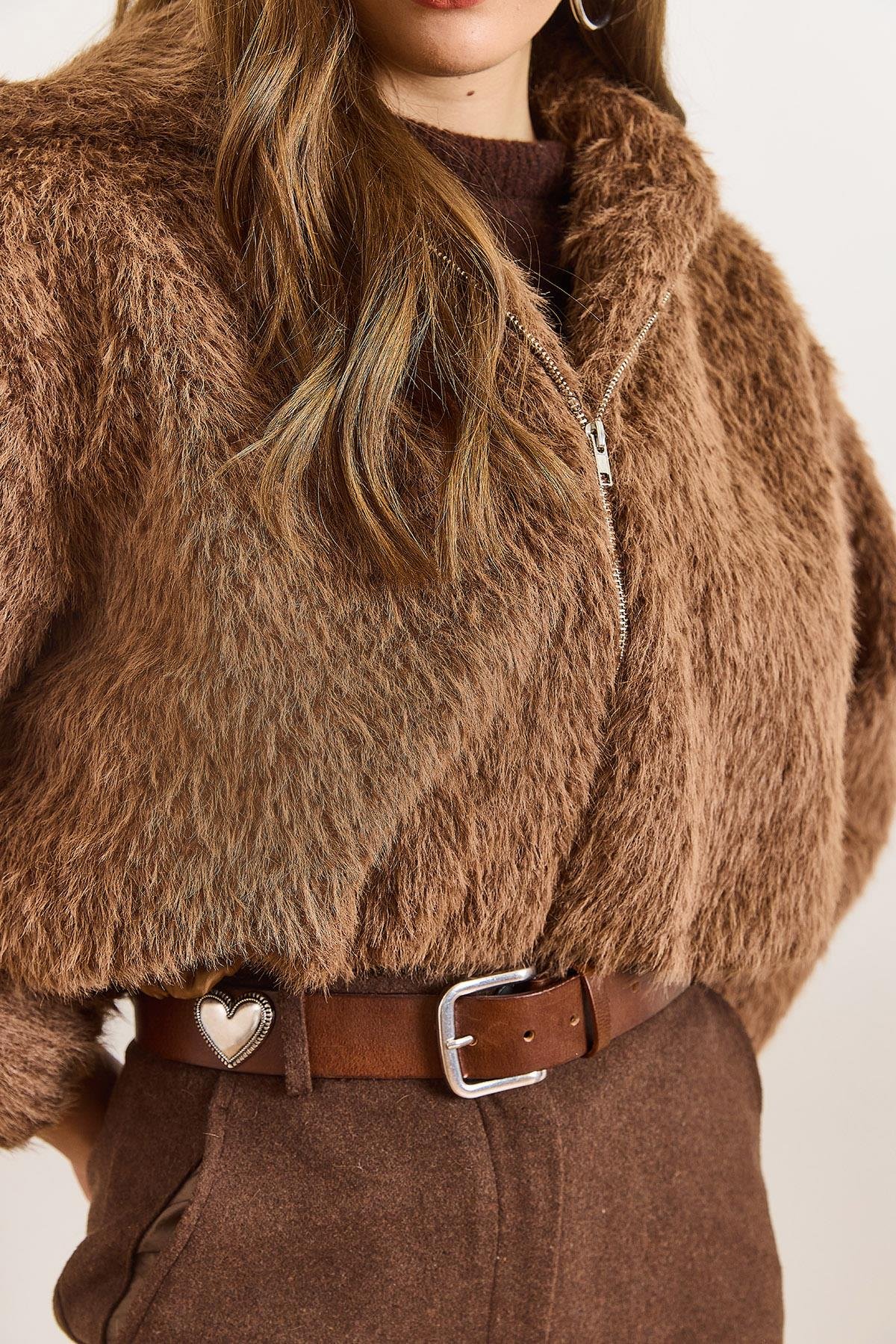 Astarlı Fermuarlı Cepli Suni Kürk Kaban Camel