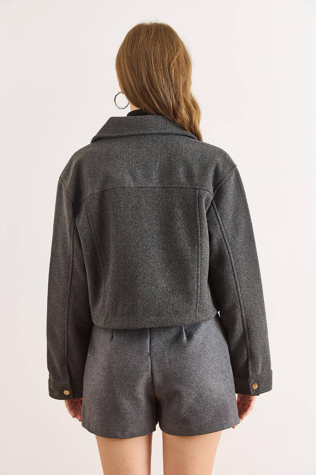 Astarlı Fermuarlı Çift Cep Detaylı Crop Kaşe Ceket Füme