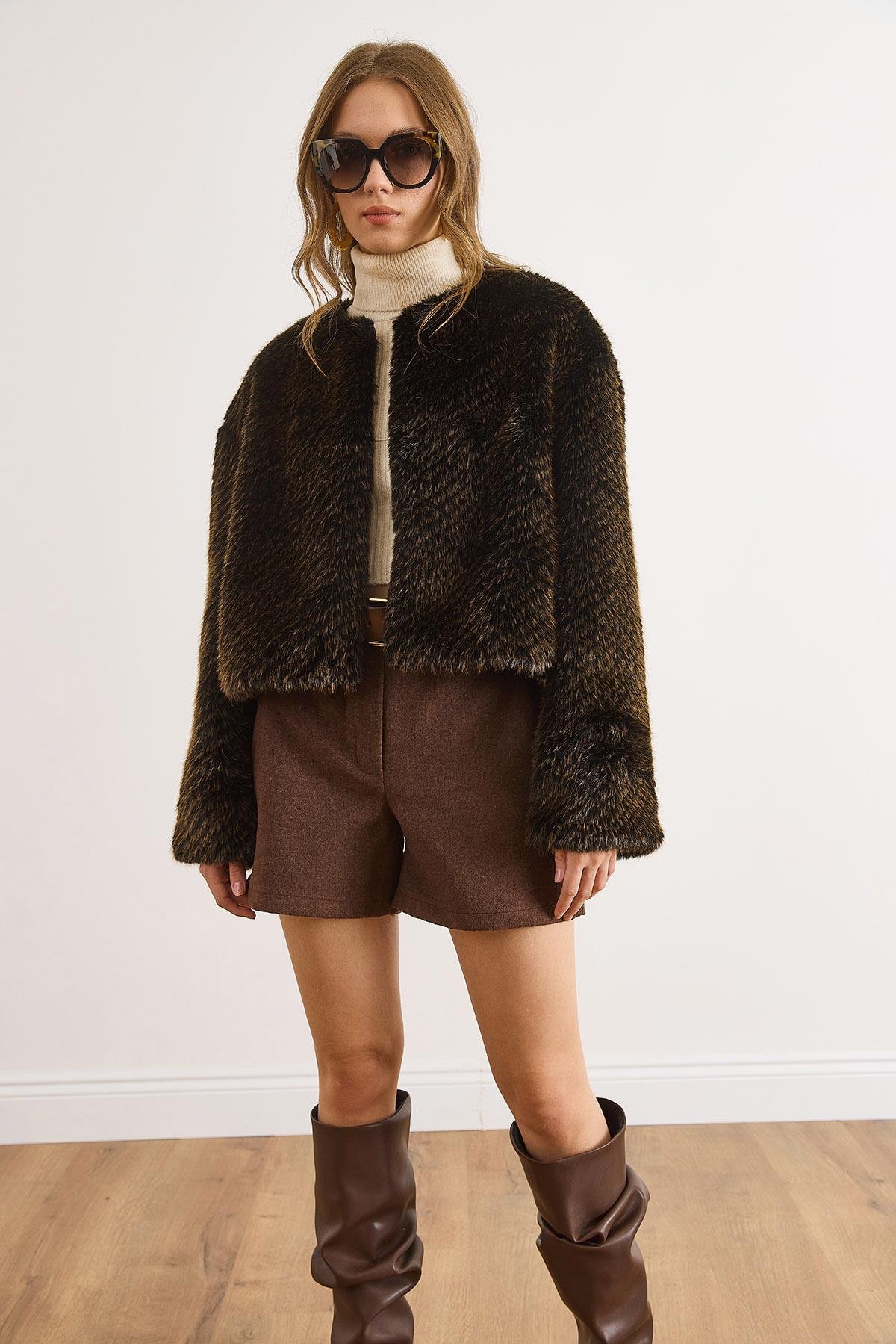 Astarlı Kısa Tüylü Suni Kürk Ceket Kahverengi