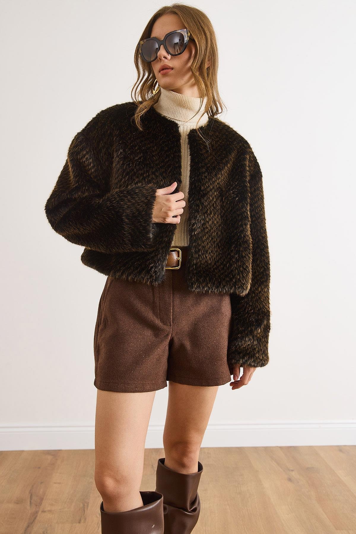 Astarlı Kısa Tüylü Suni Kürk Ceket Kahverengi