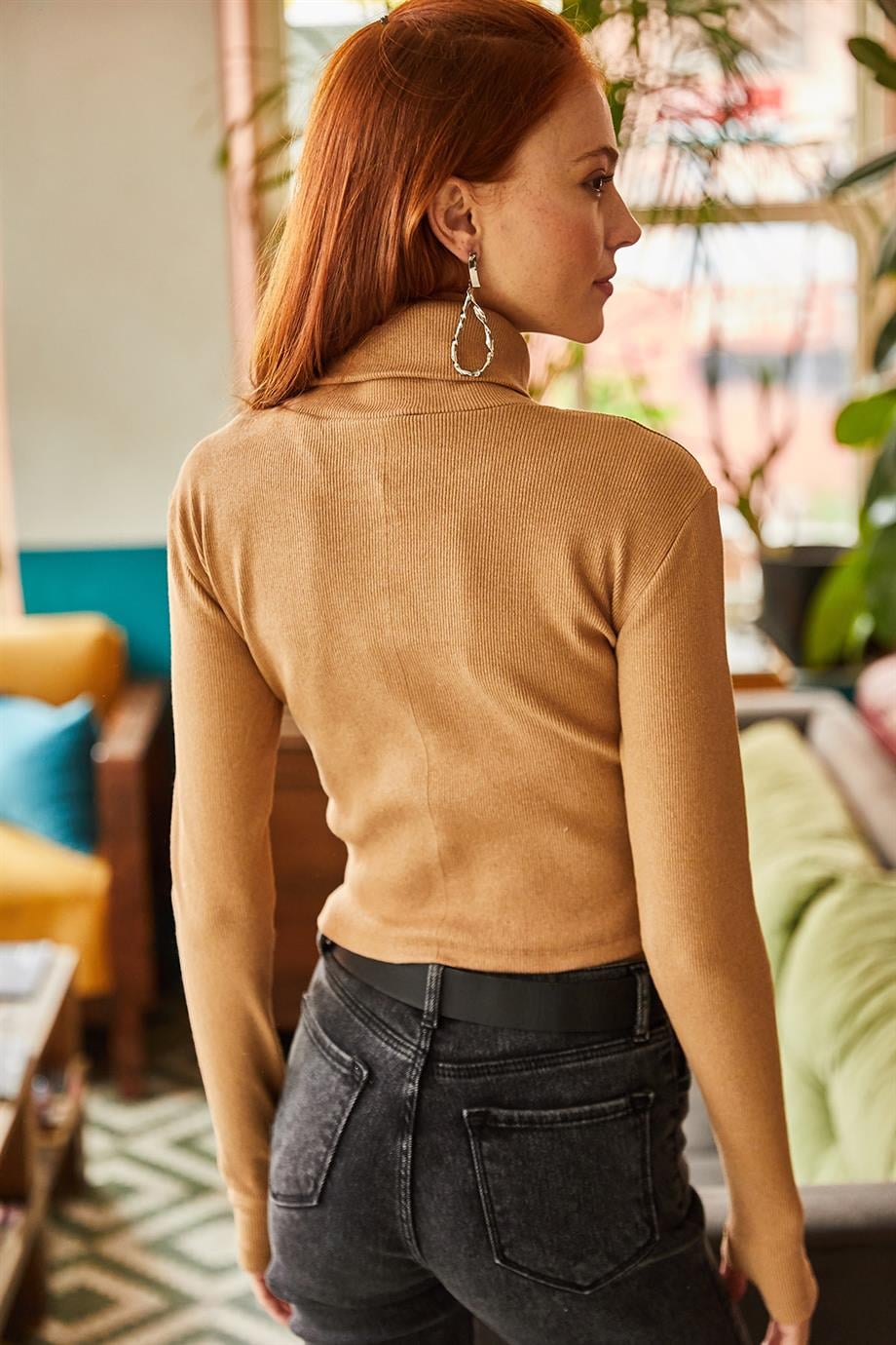 Balıkçı Yaka Parmak Detaylı Likralı Bluz Camel