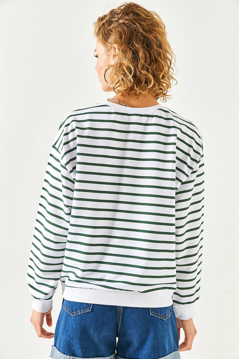 Basic Yumuşak Dokulu Salaş Sweatshirt Beyaz Zümrüt Yeşili