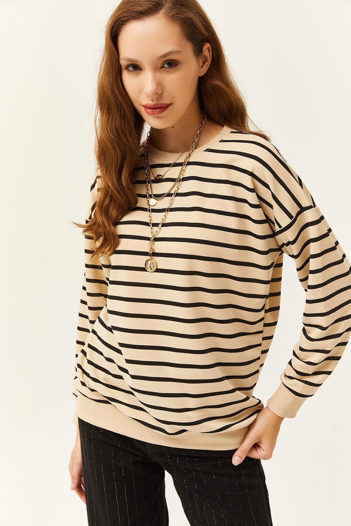 Basic Yumuşak Dokulu Salaş Sweatshirt Taş Siyah