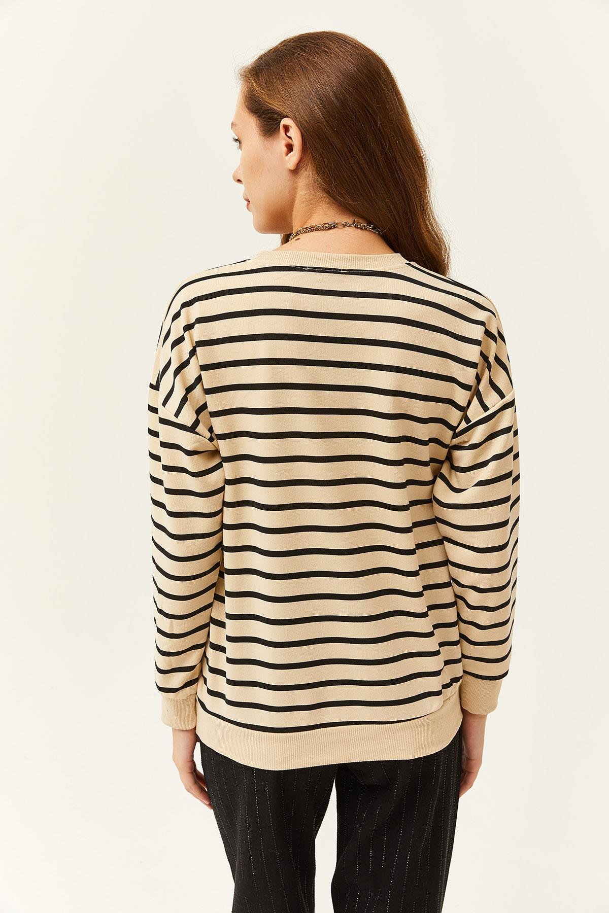 Basic Yumuşak Dokulu Salaş Sweatshirt Taş Siyah