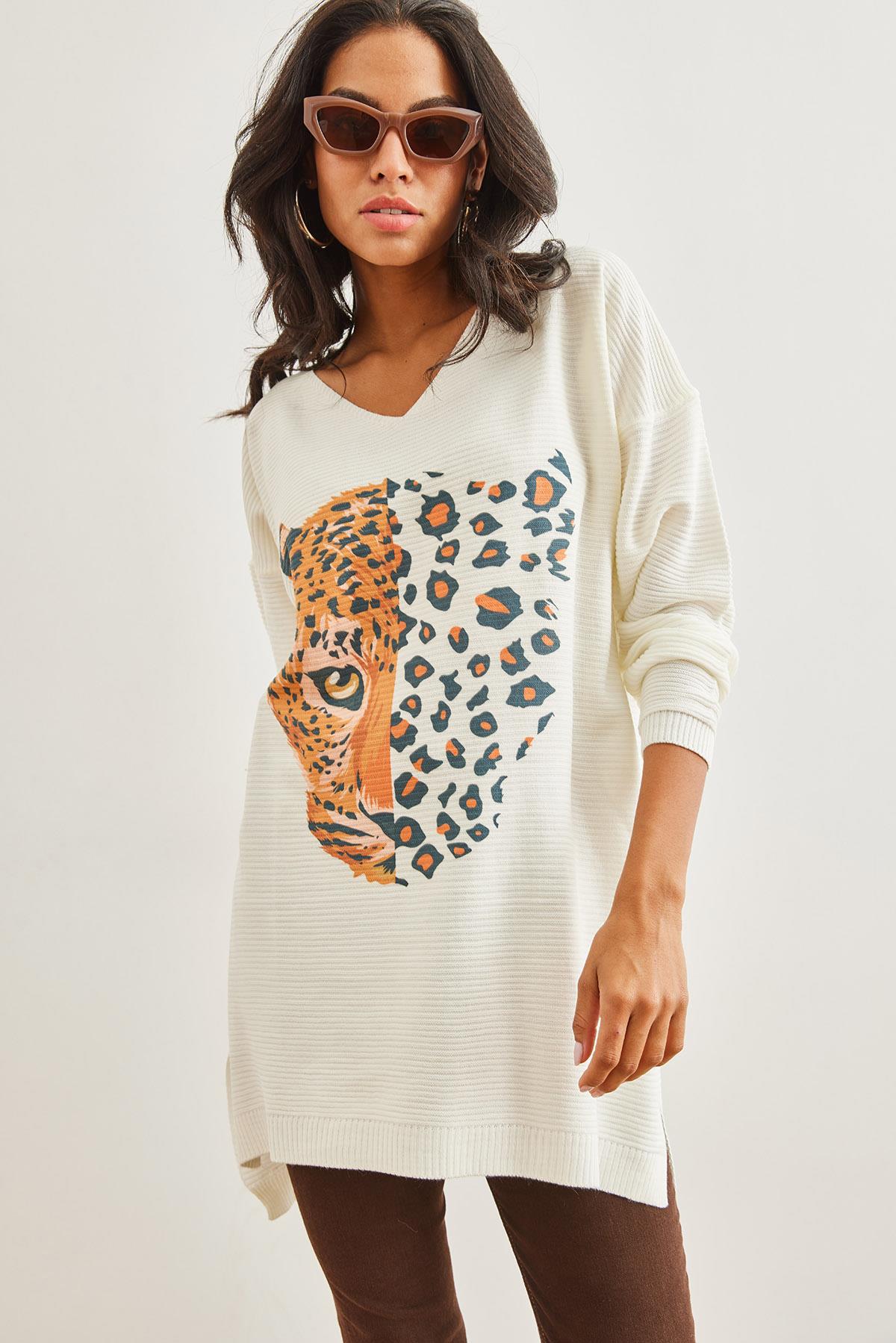 Baskılı Yırtmaçlı Triko Tunik Leopar Ekru