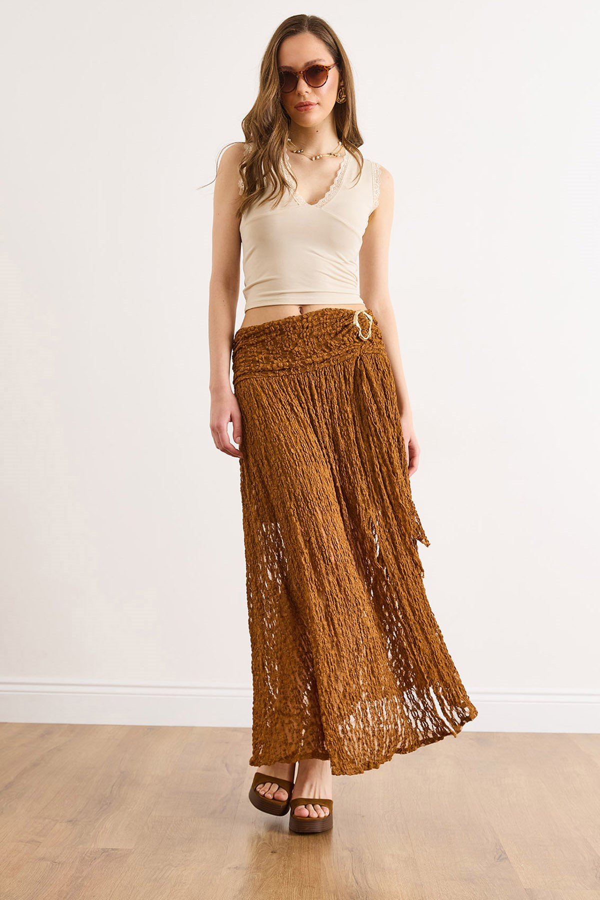 Beli Aksesuarlı Astarlı Yırtmaçlı Boho Etek Taba