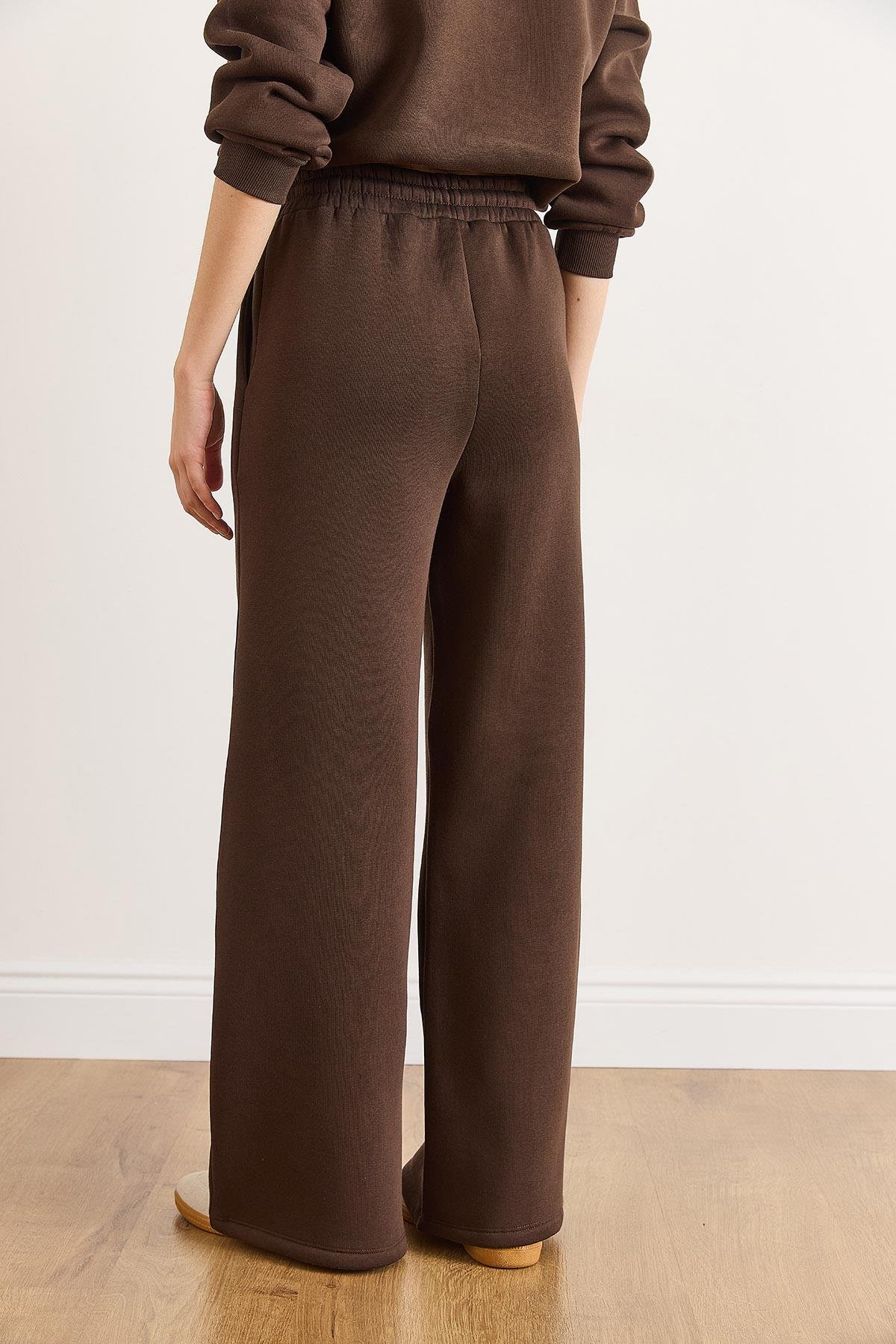 Beli Bağcıklı Cepli Wide Leg Şardonlu Kalın Eşofman Altı Kahverengi