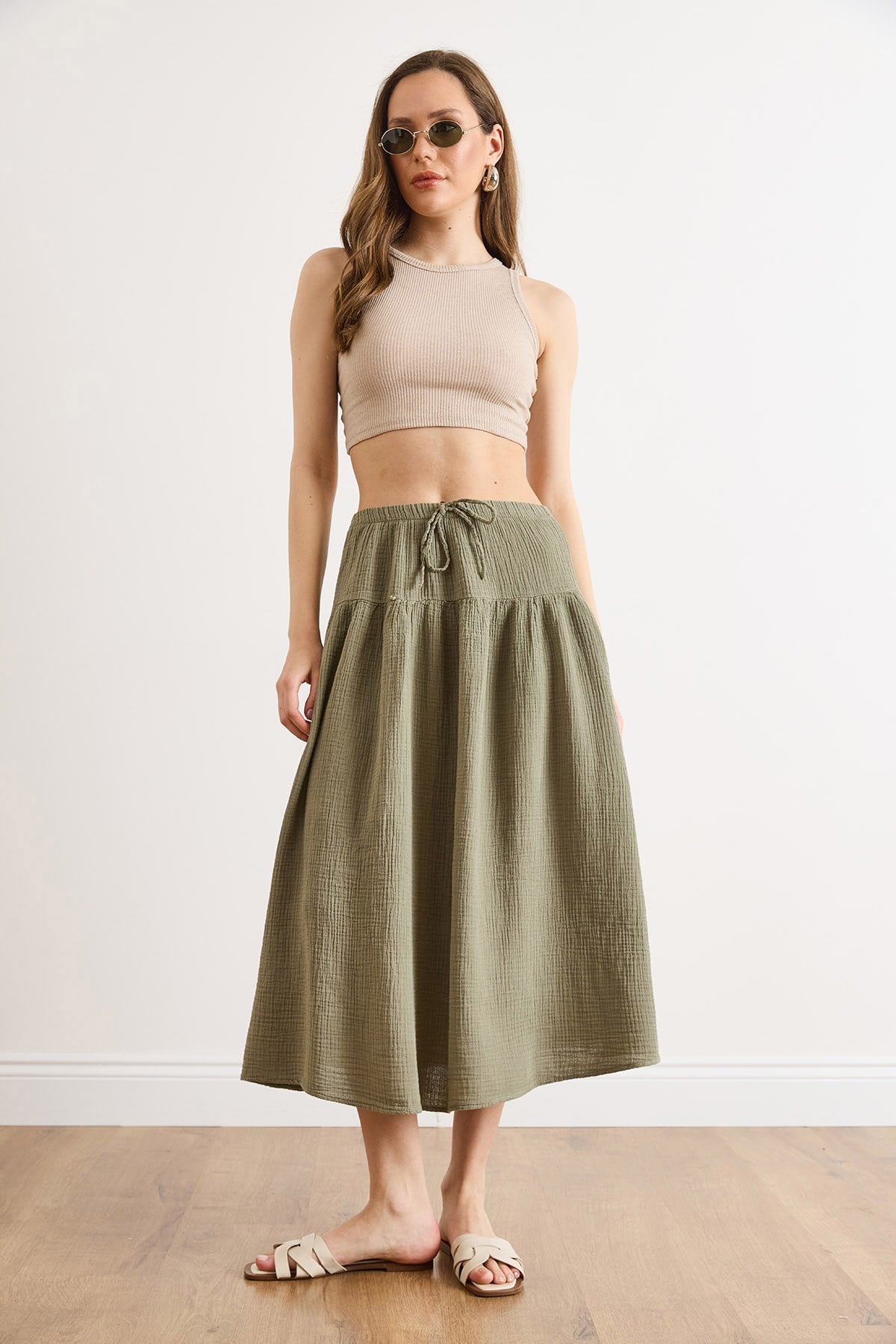 Beli Lastikli Dikiş Detaylı Müslin Etek Haki