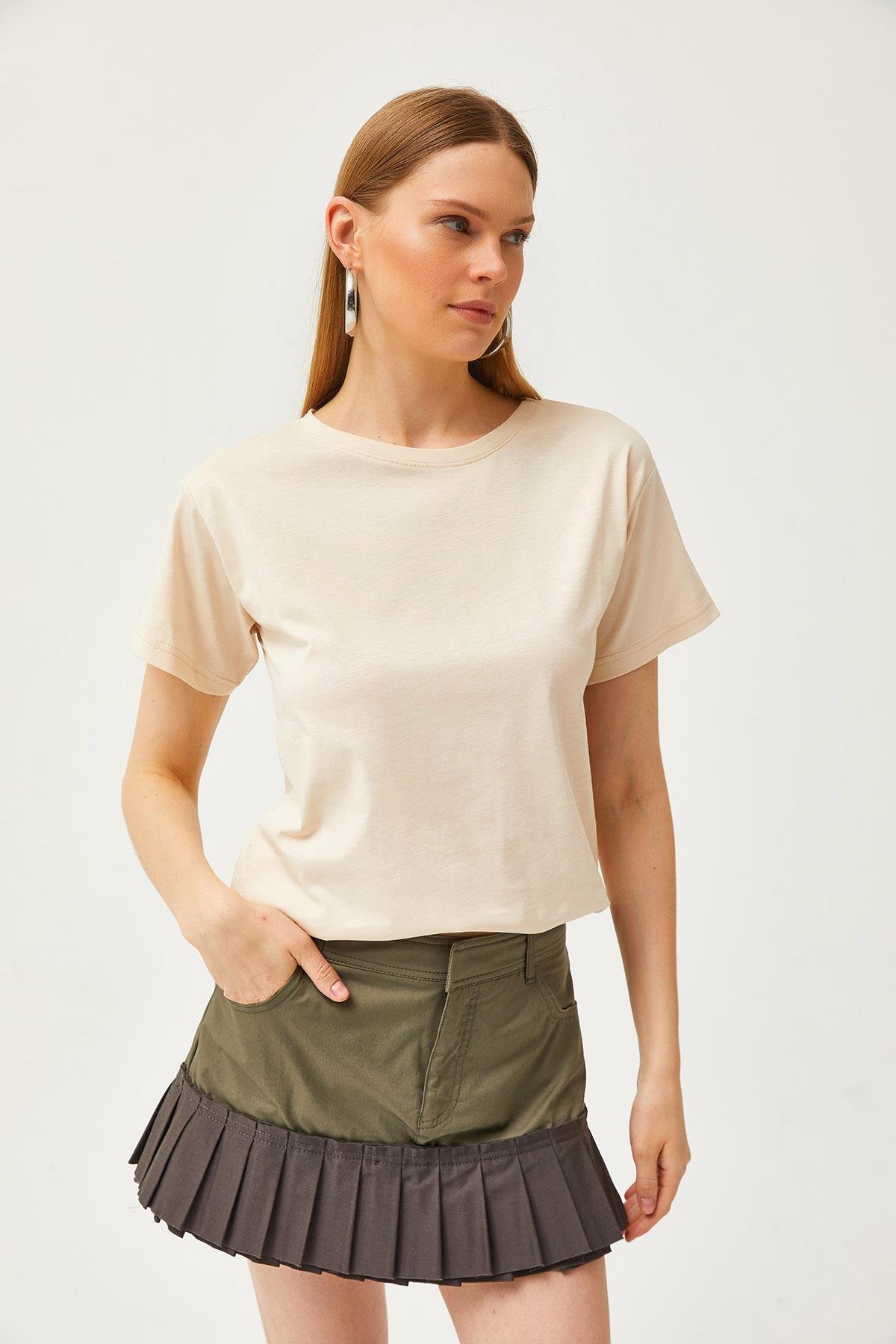 Bisiklet Yaka Basic Tişört Taş