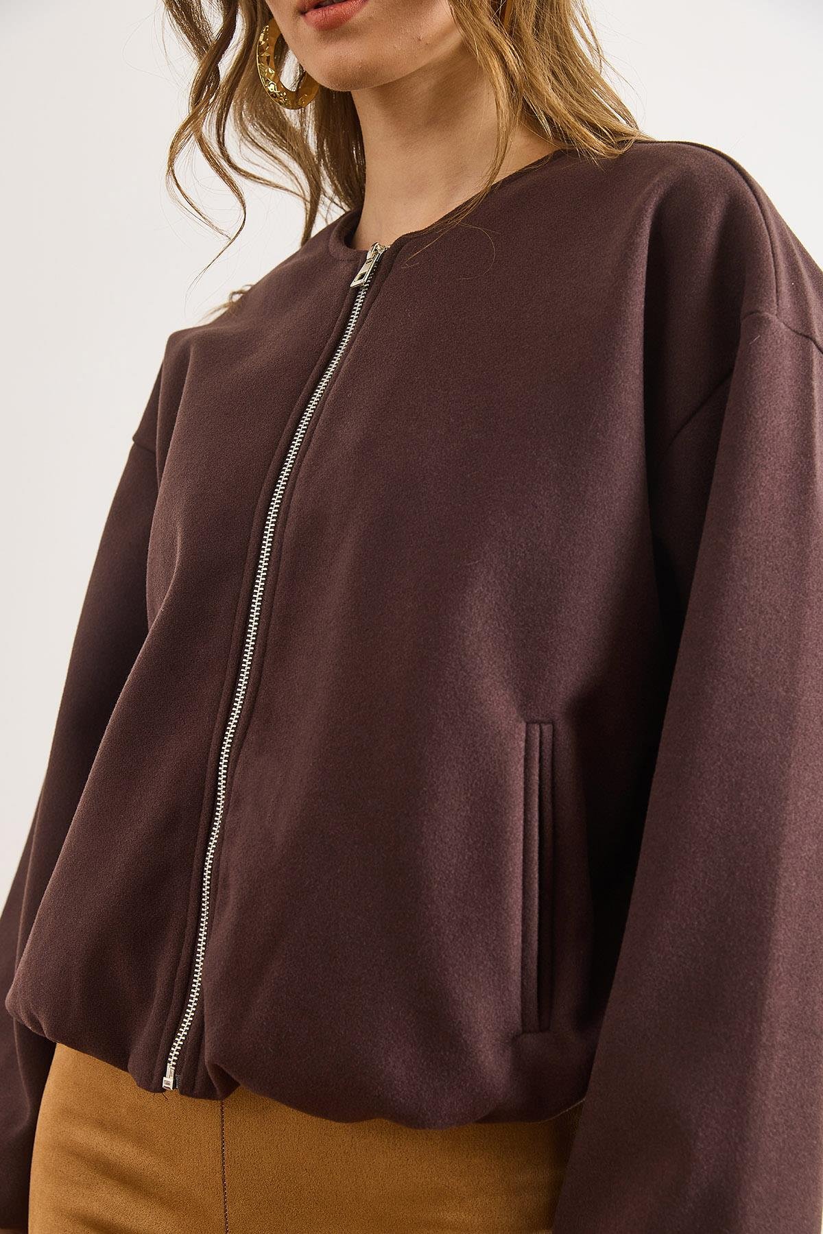 Bisiklet Yaka Cepli Astarlı Kaşe Ceket Kahverengi