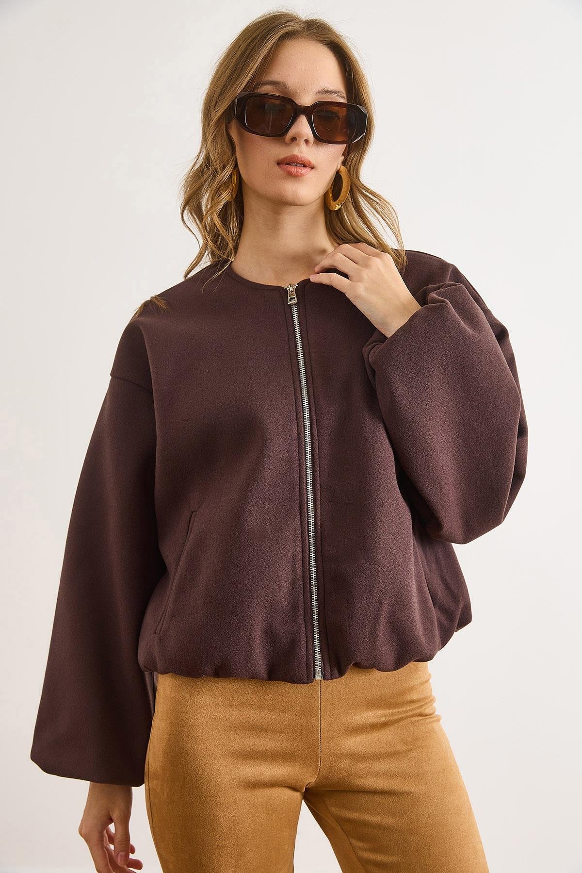 Bisiklet Yaka Cepli Astarlı Kaşe Ceket Kahverengi