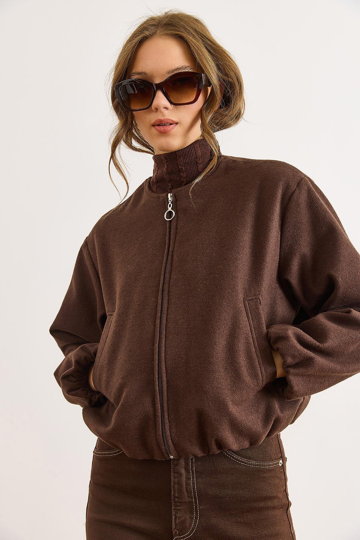 Cepli Astarlı Bisiklet Yaka Crop Kaşe Ceket Kahverengi