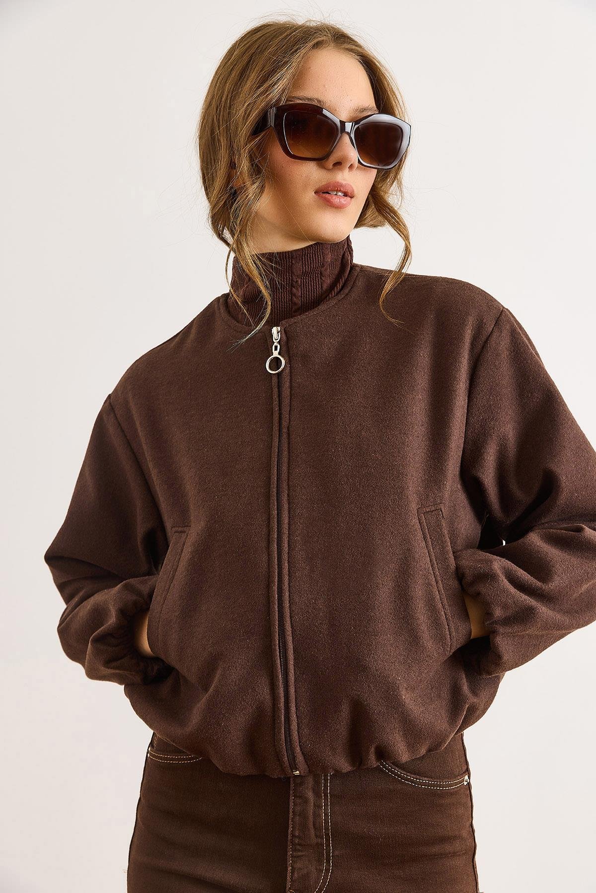 Cepli Astarlı Bisiklet Yaka Crop Kaşe Ceket Kahverengi