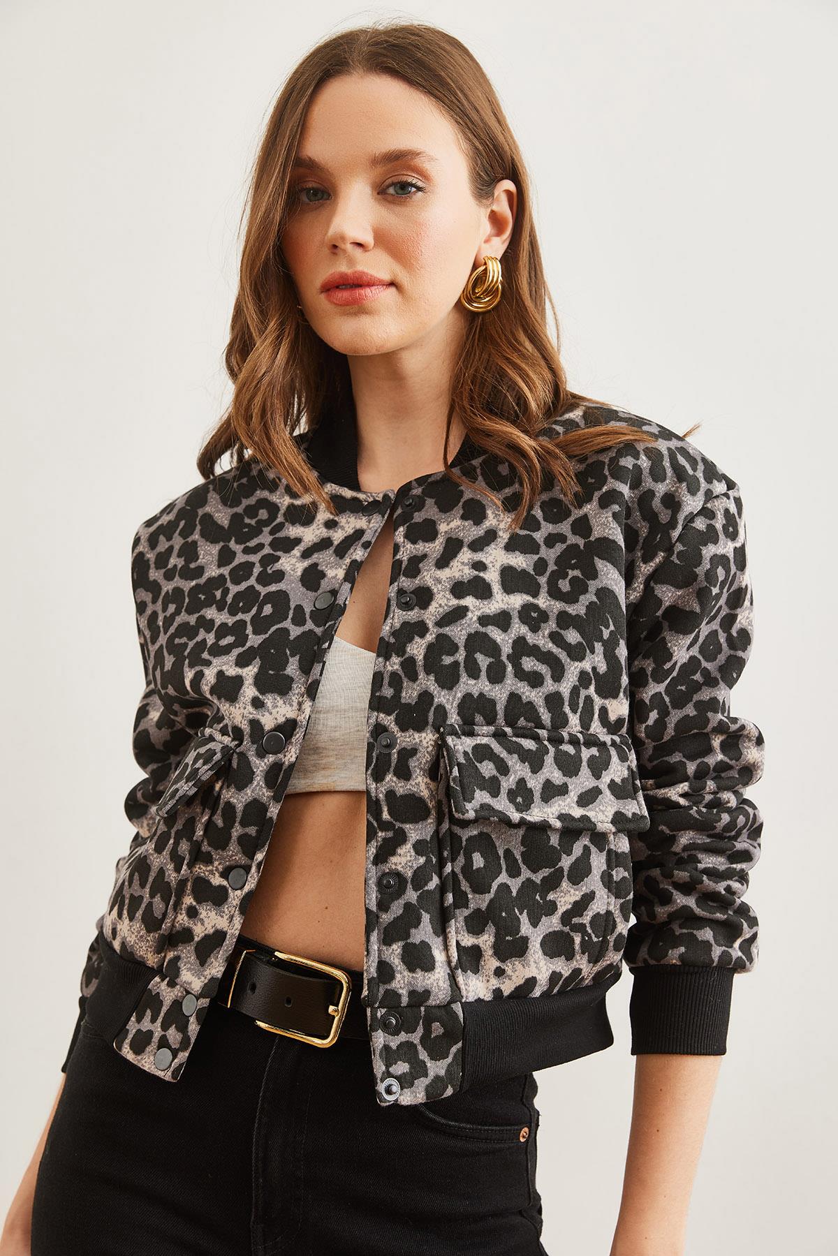 Cepli Çıtçıt Kapama İçi Polarlı Crop Ceket Leopar Siyah