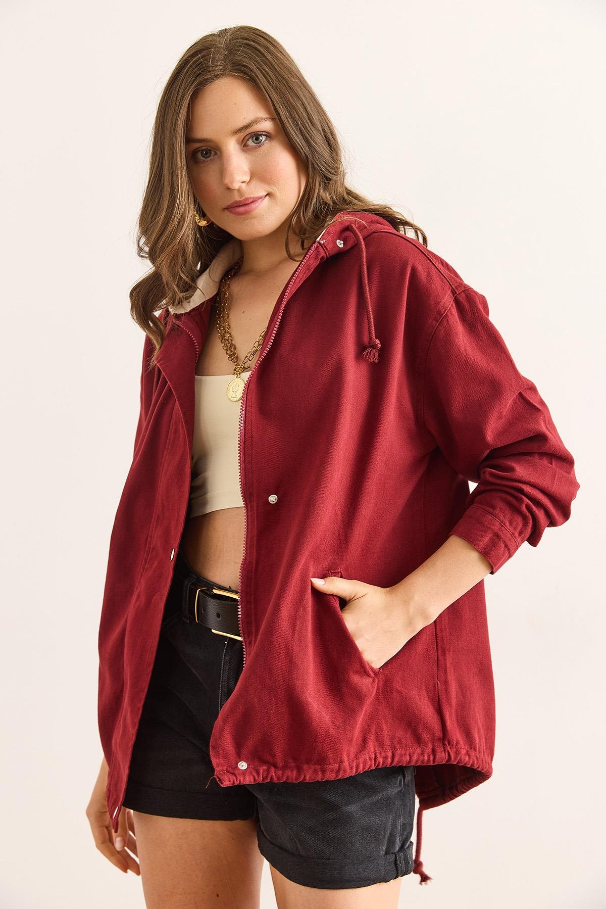 Cepli Fermuarlı Çıtçıt Detaylı Gabardin Ceket Bordo Taş