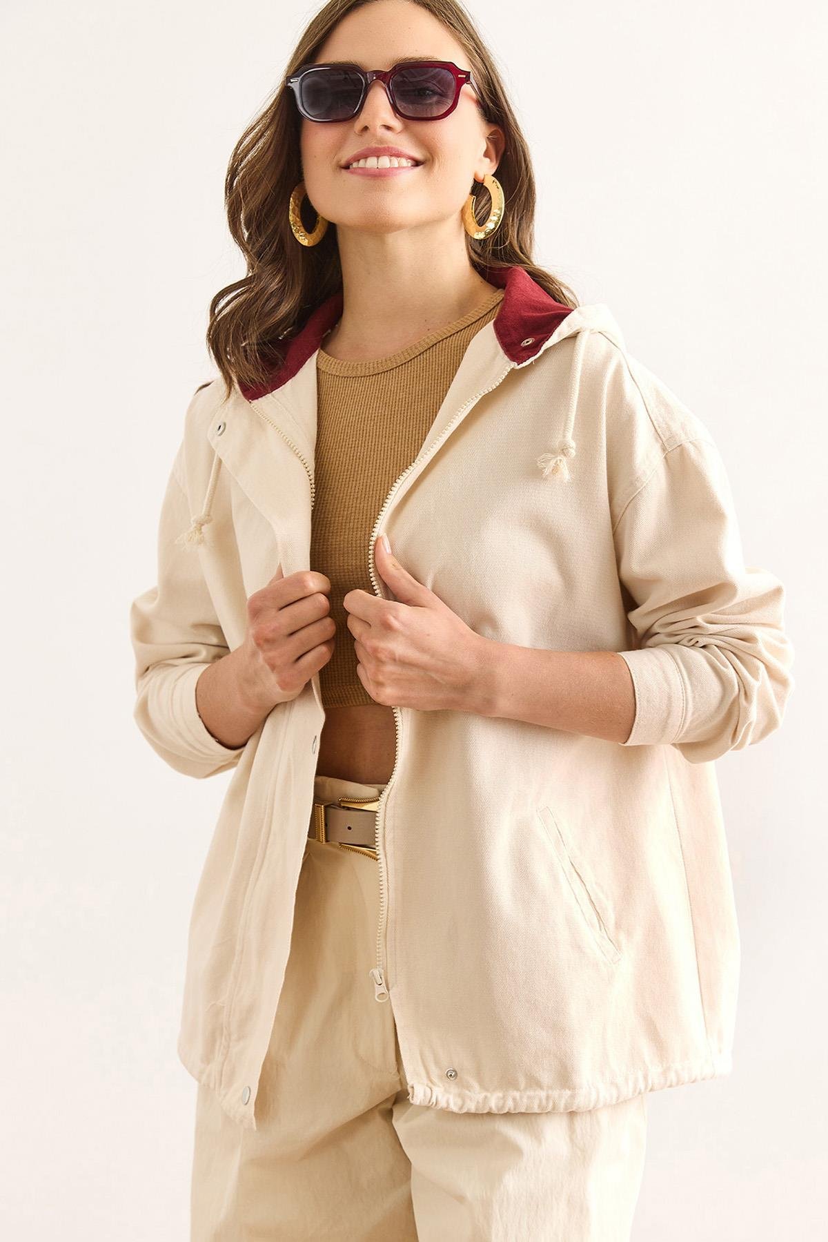 Cepli Fermuarlı Çıtçıt Detaylı Gabardin Ceket Taş Bordo