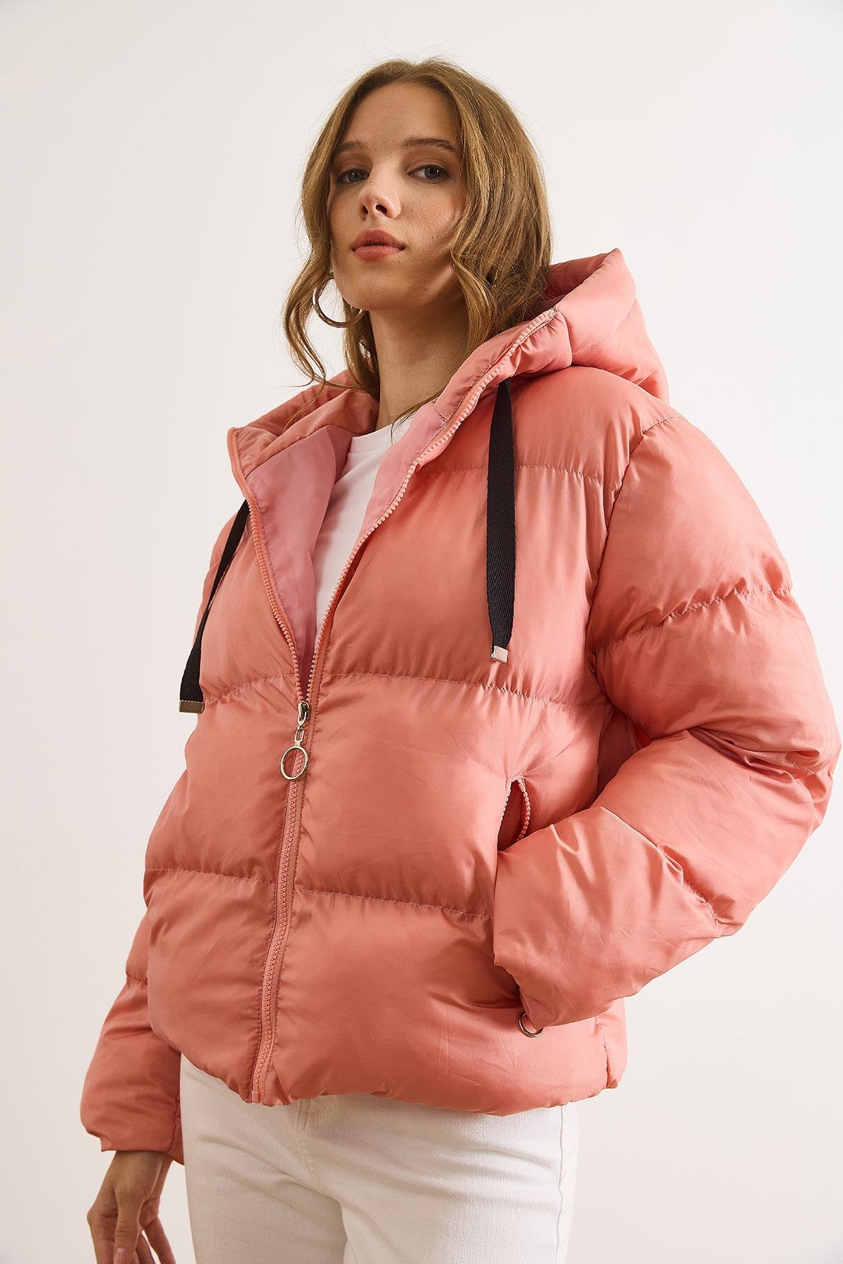 Cepli Kapüşonlu Şişme Kaban Gül Kurusu