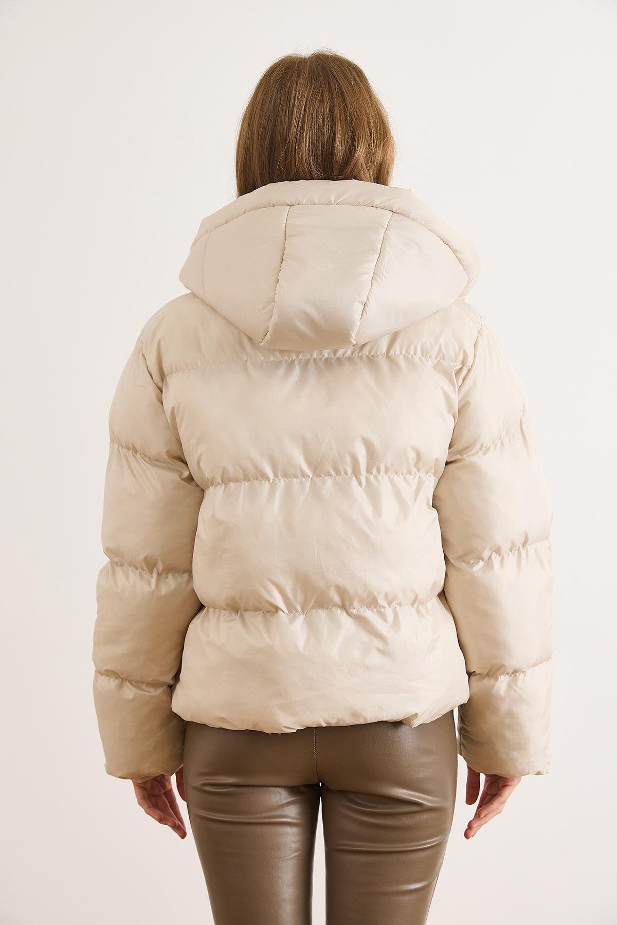 Cepli Kapüşonlu Şişme Kaban Taş