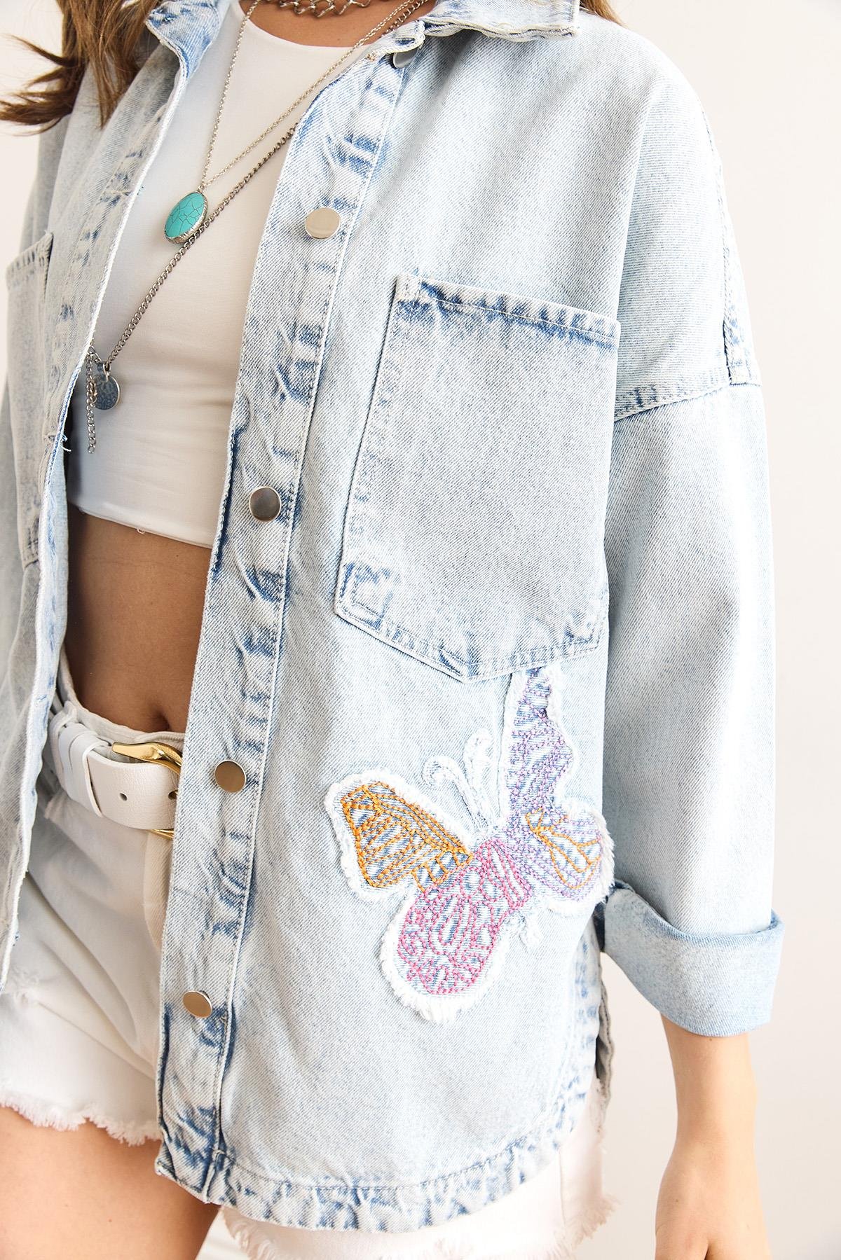 Cepli Kelebek Aplikeli Yıkamalı Pamuk Denim Gömlek Ceket Mavi