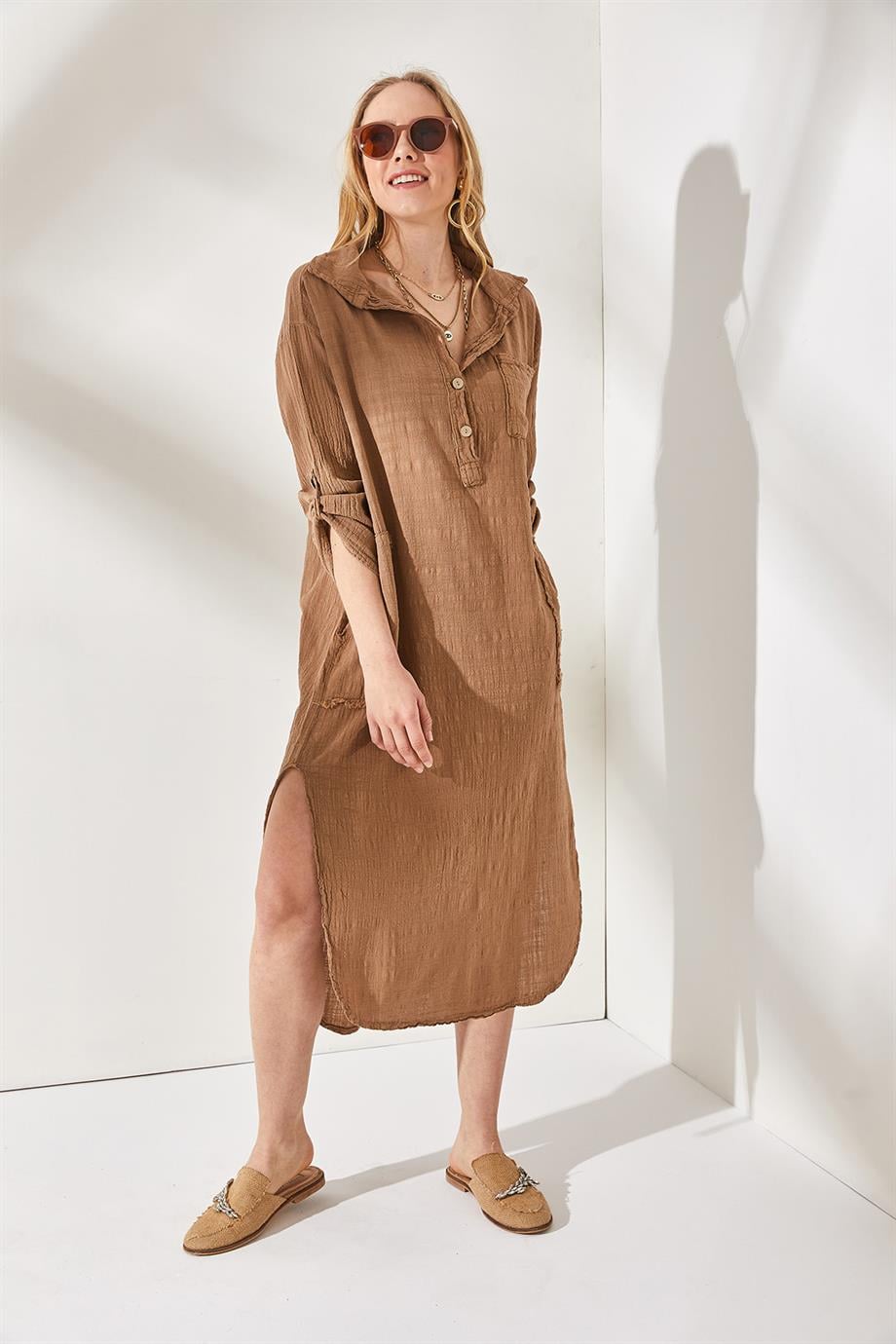 Cepli Kol Katlamalı Oversize Keten Elbise Camel