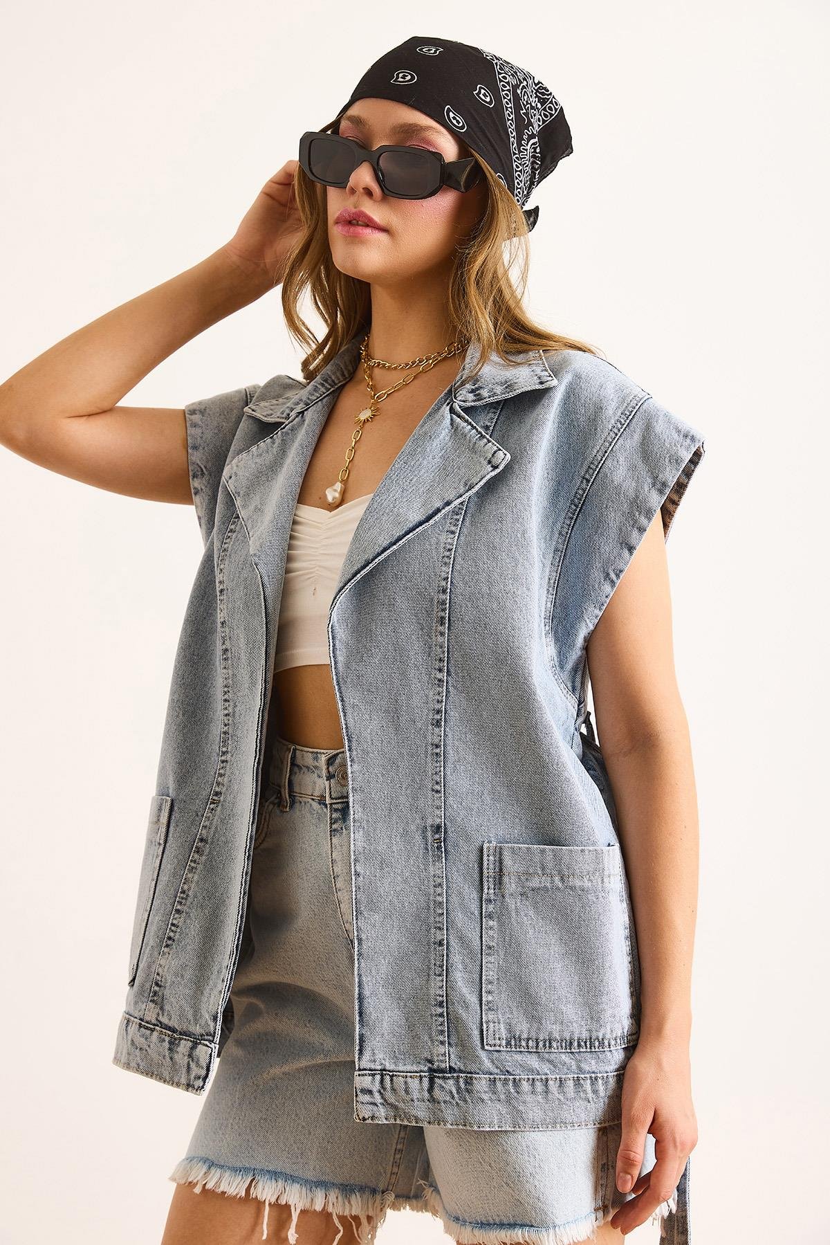 Cepli Kuşaklı Denim Yelek Açık Mavi