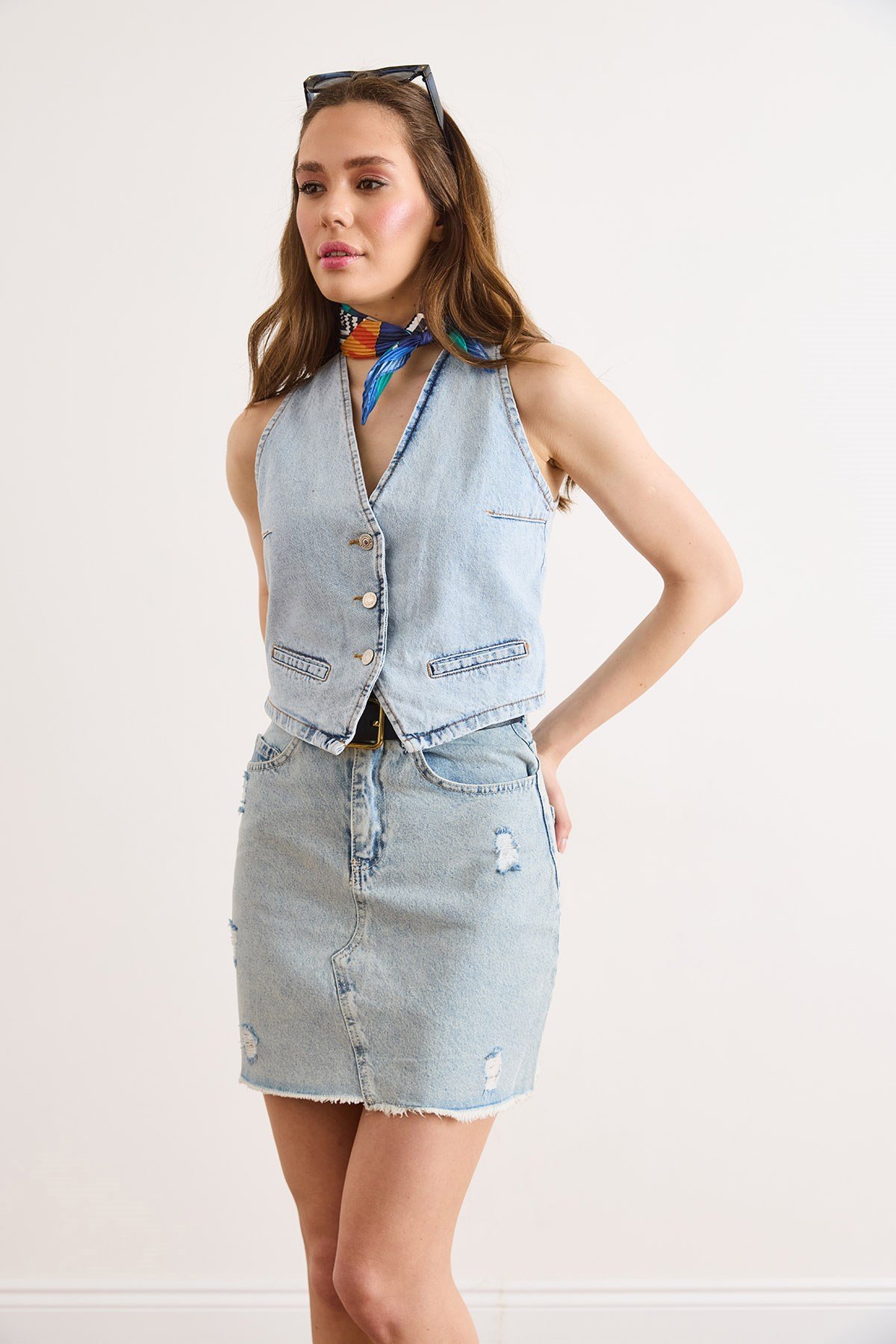 Cepli Lazer Yırtıklı Mini Denim Etek Açık Mavi