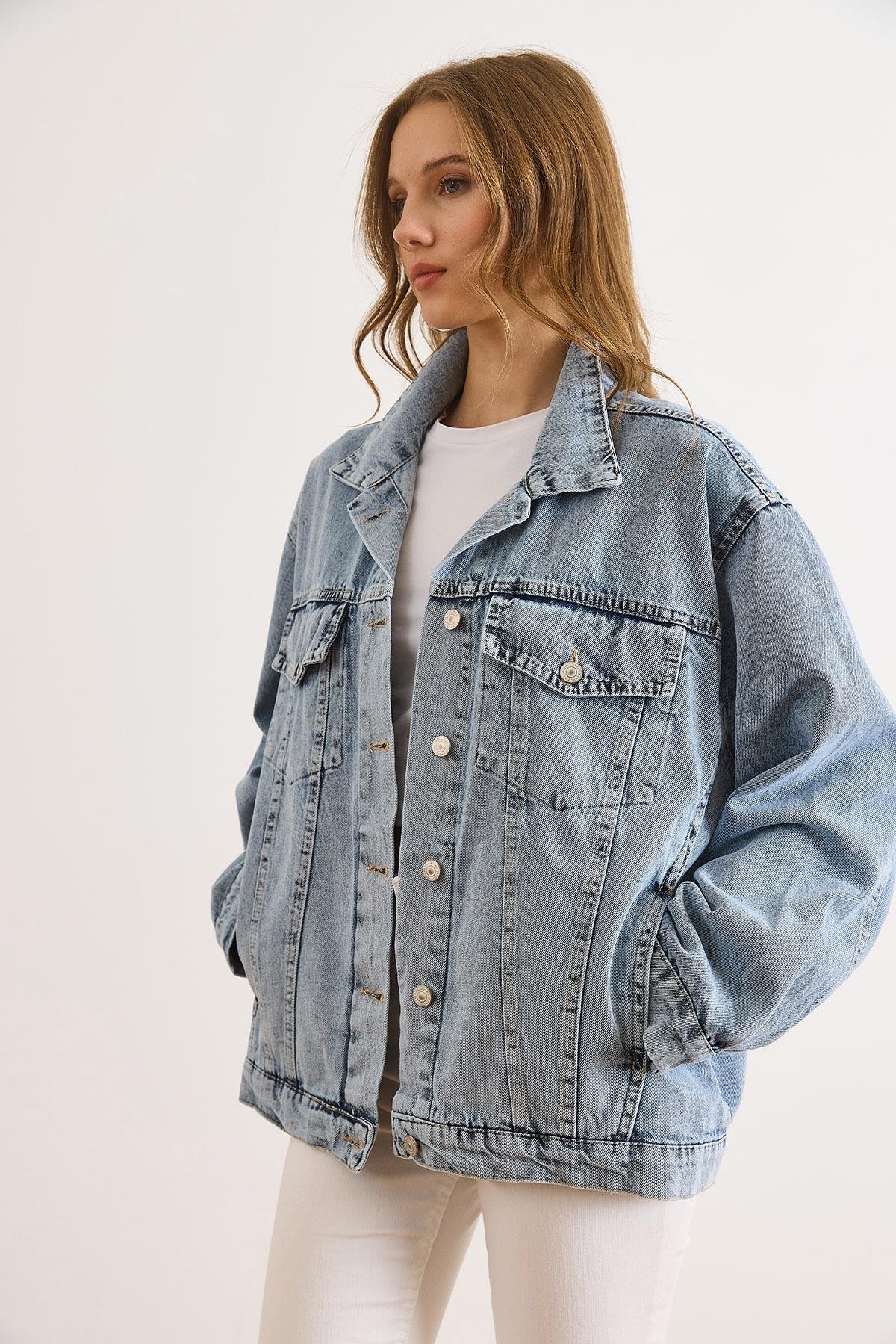 Çift Cepli Düğmeli Boyfriend Denim Ceket Açık Mavi