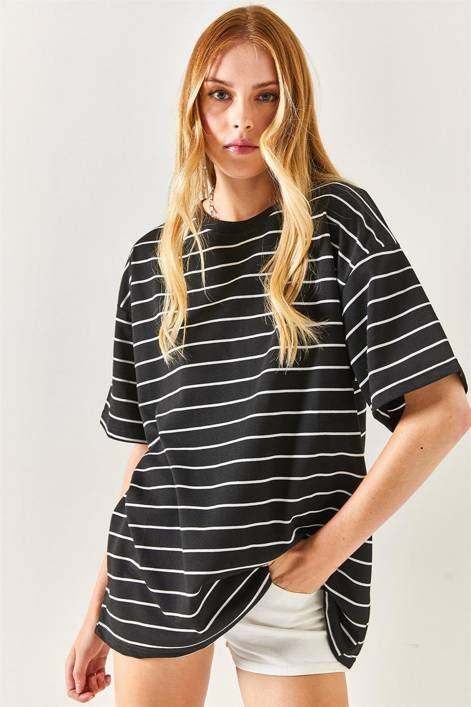 Çizgili 2 İp Oversize Unisex Tişört Siyah