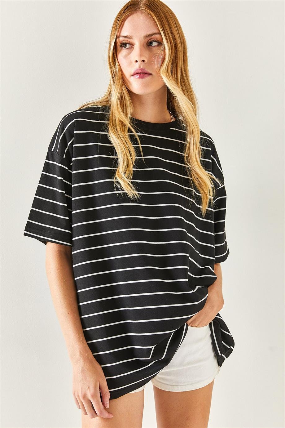 Çizgili 2 İp Oversize Unisex Tişört Siyah