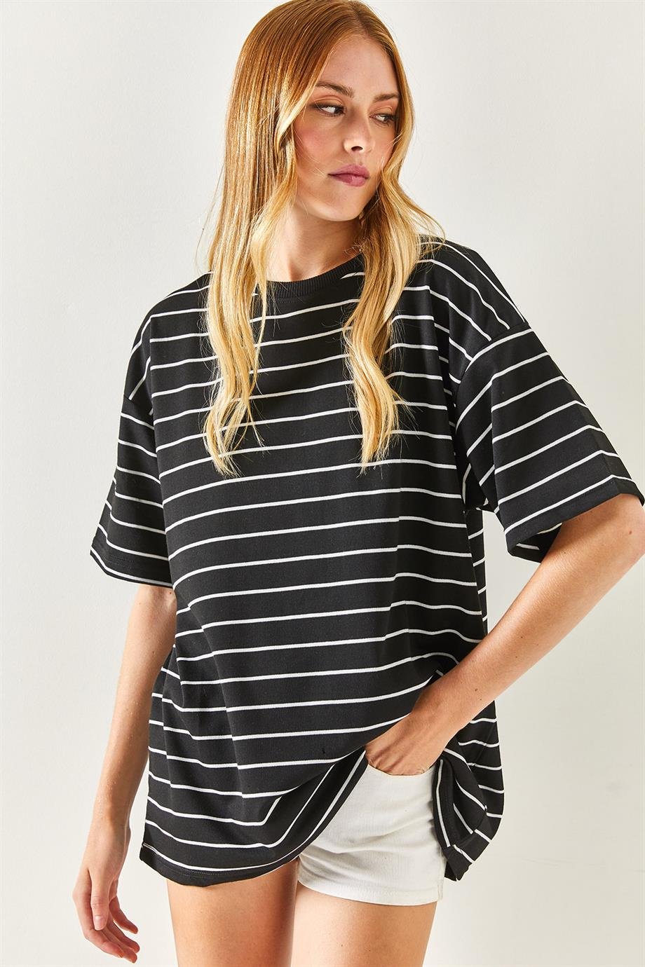 Çizgili 2 İp Oversize Unisex Tişört Siyah