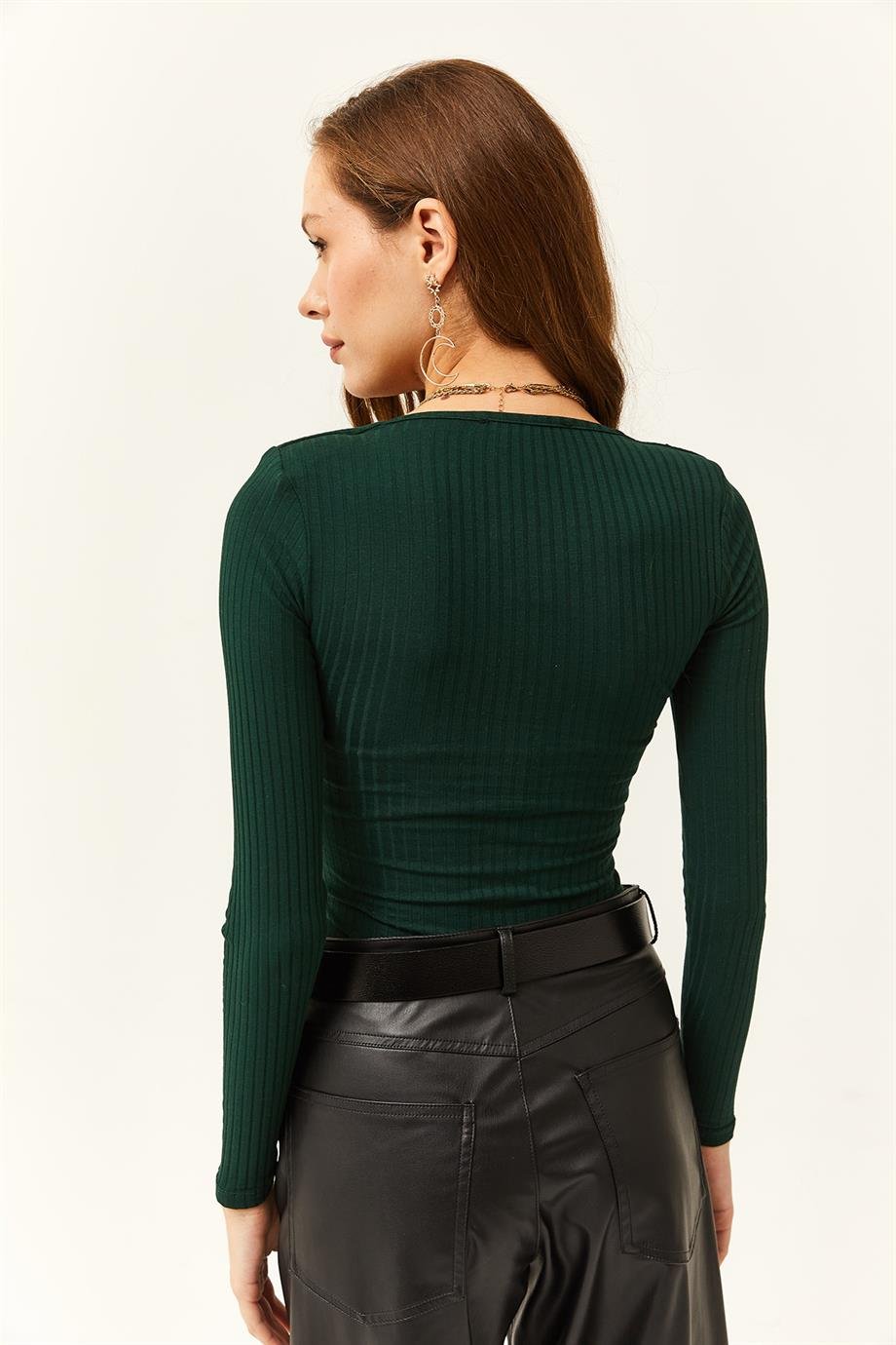 Derin V Yaka Vatkalı Altı Çıtçıtlı Likralı Bodysuit Zümrüt Yeşili