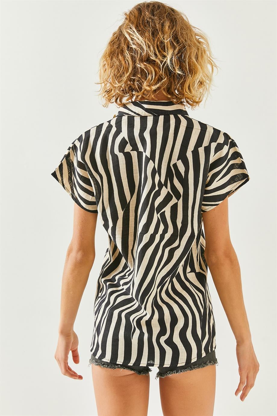 Desenli Keten Yarasa Gömlek Zebra Siyah