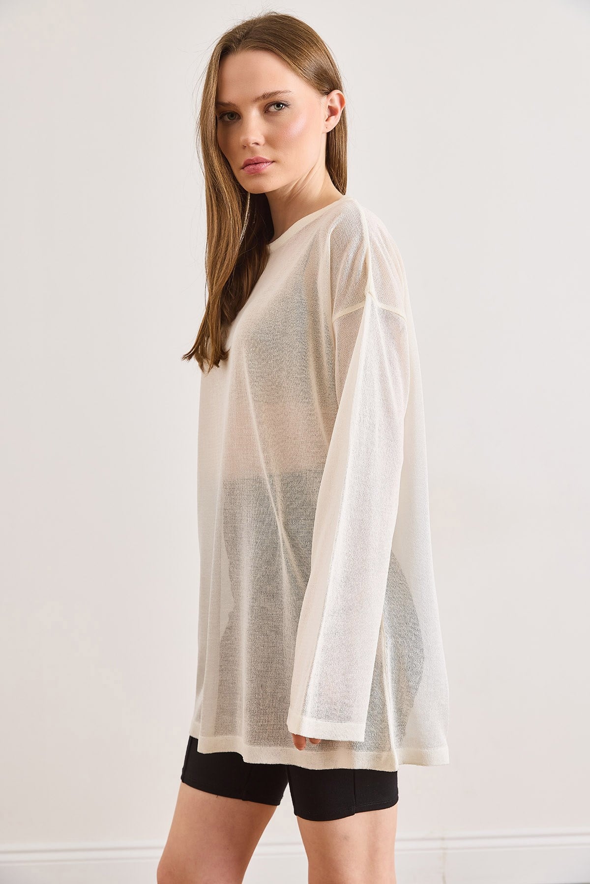 Dökümlü Loose Fit Transparan Triko Bluz Beyaz