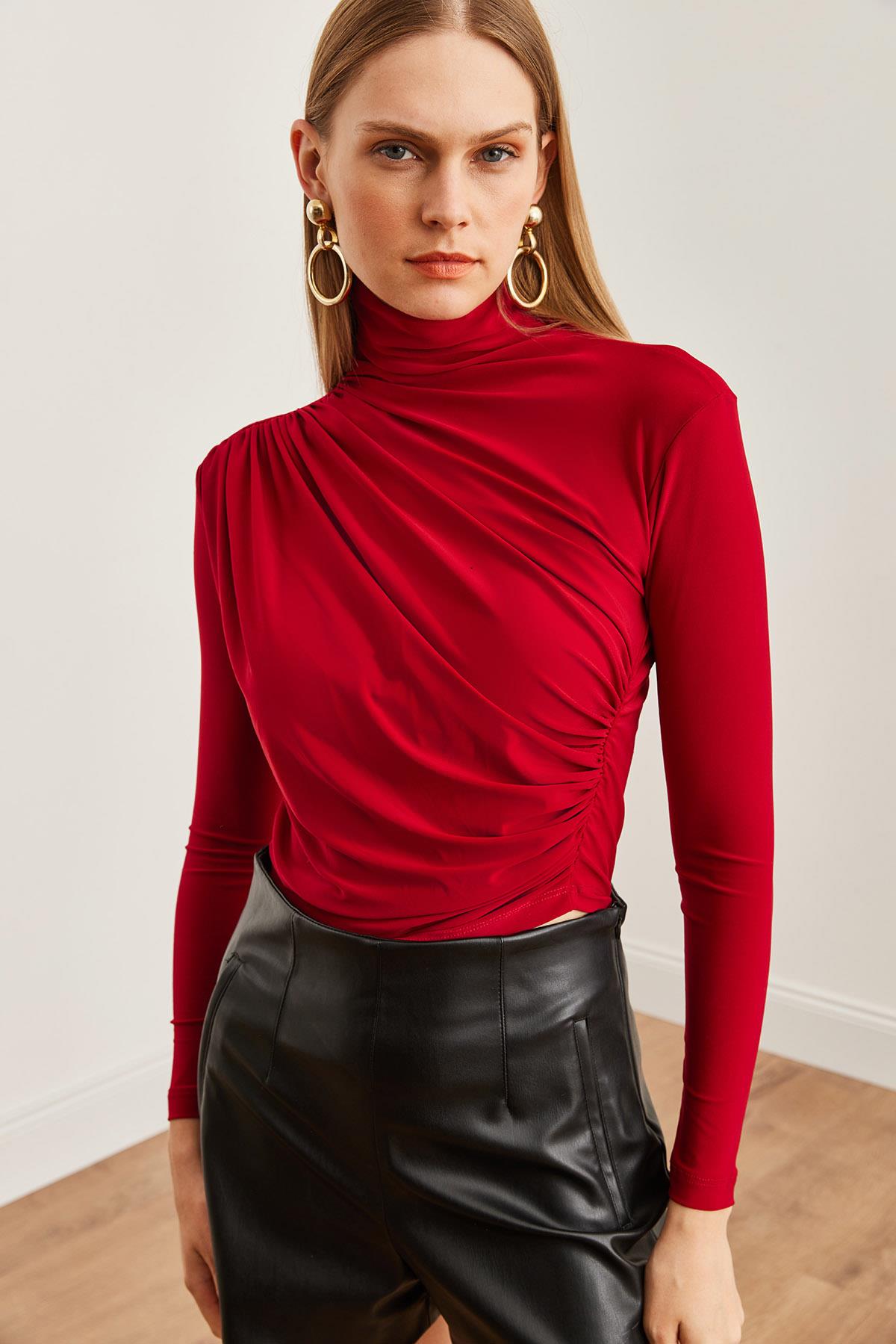 Drape Detaylı Dökümlü Şık Bluz Bordo