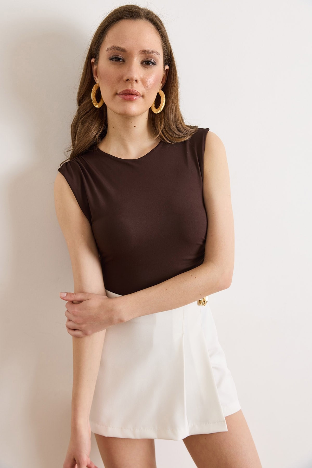 Drape Detaylı Önü Çift Kat Altı Çıtçıtlı Bodysuit Kahverengi