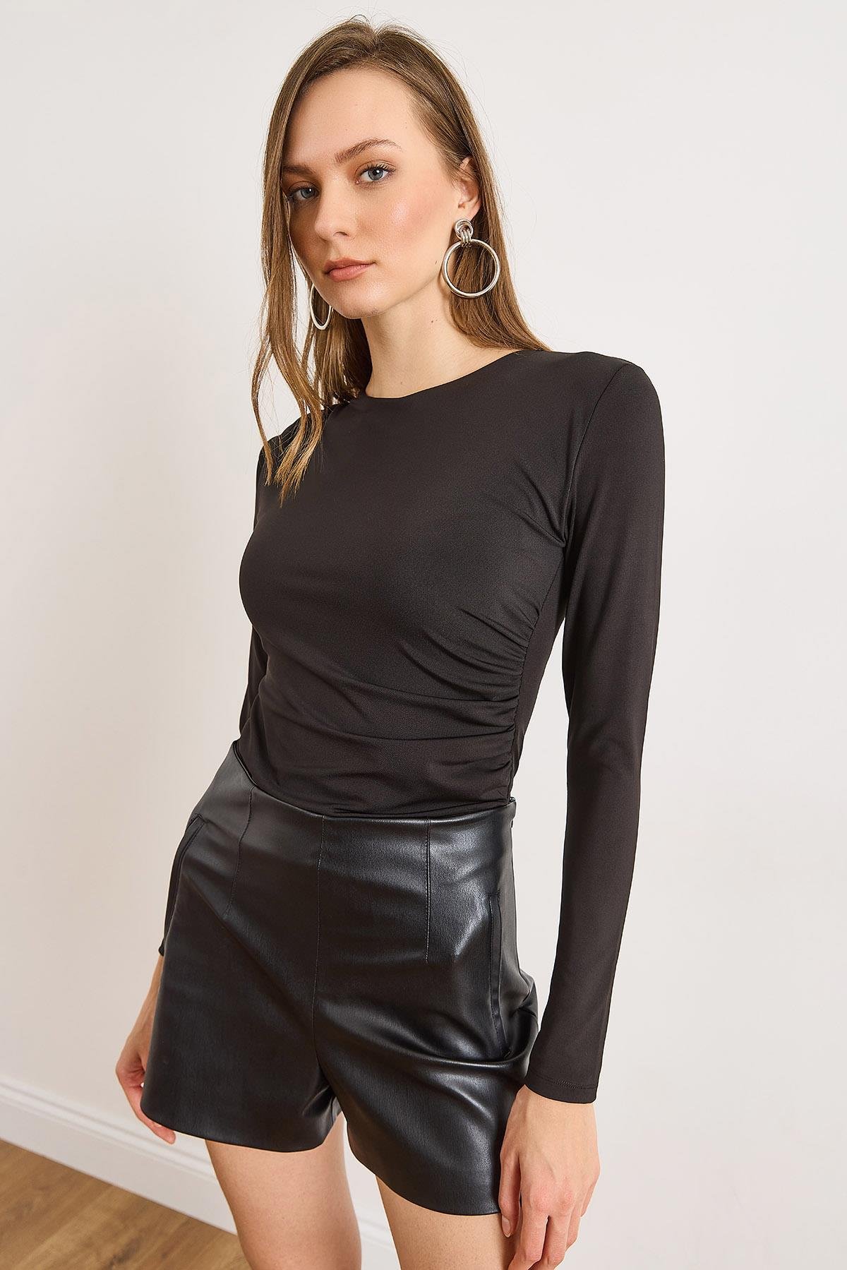 Drape Detaylı Önü Çift Kat Çıtçıtlı Polyamid Bodysuit Siyah