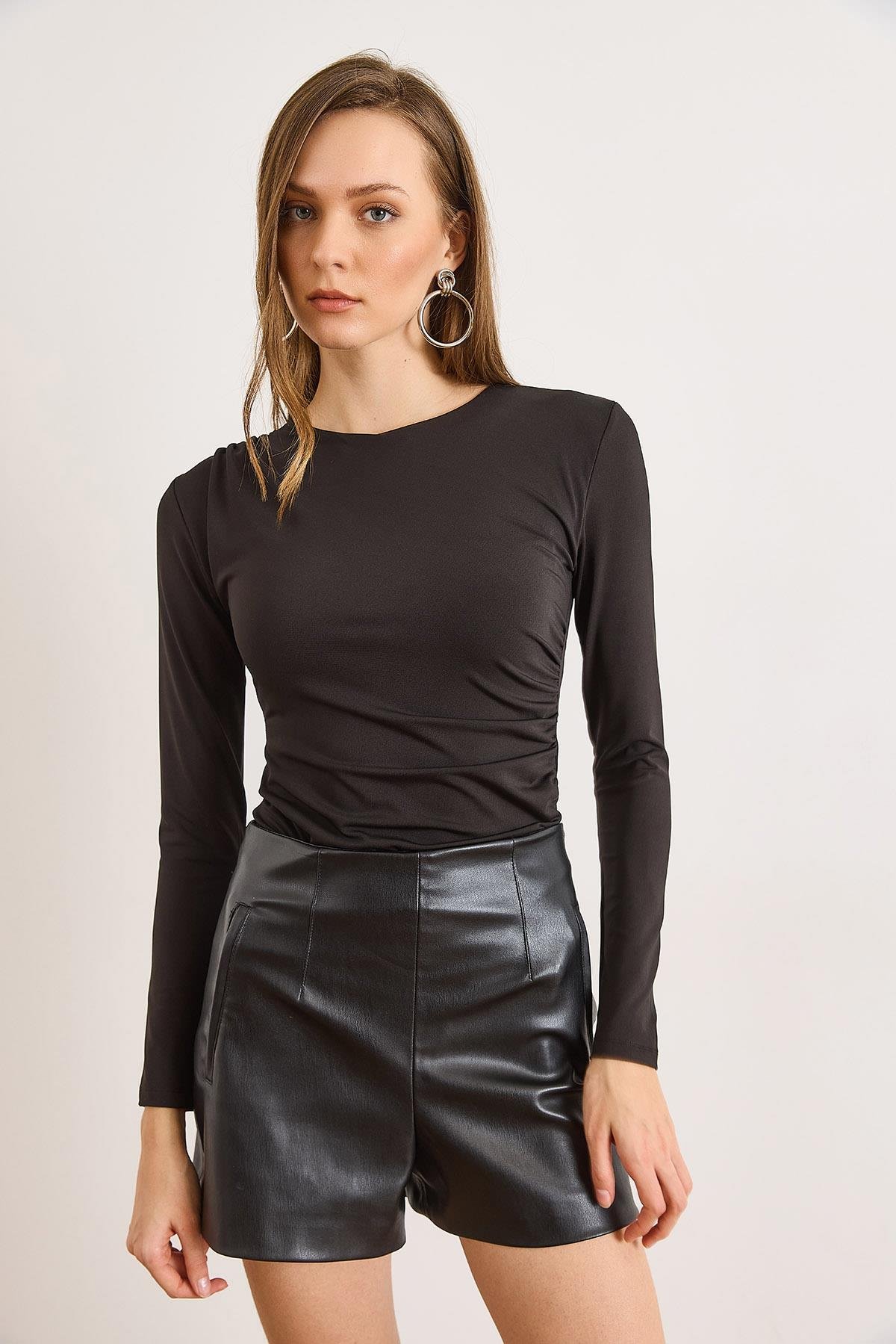 Drape Detaylı Önü Çift Kat Çıtçıtlı Polyamid Bodysuit Siyah