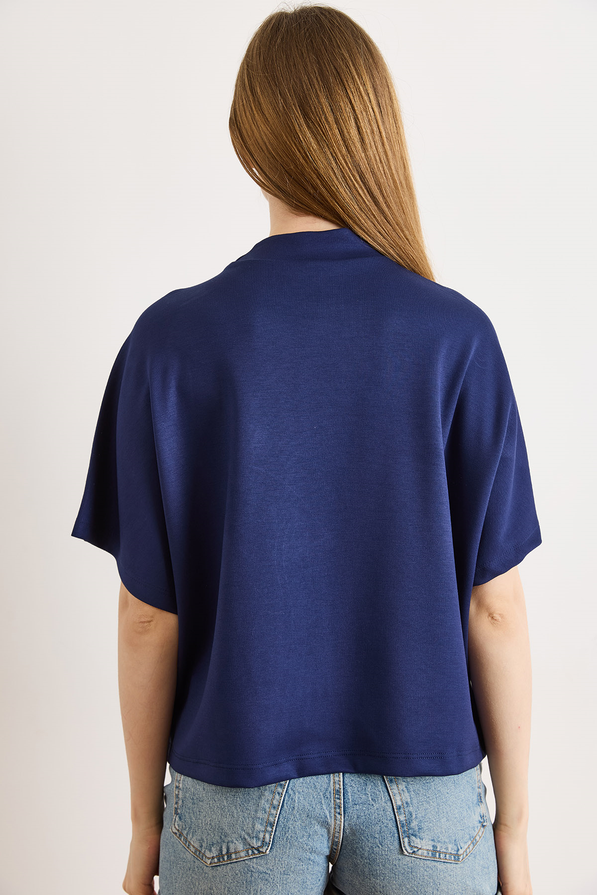 Düğme Detaylı Loose Fit Modal Tuşeli Tişört Lacivert