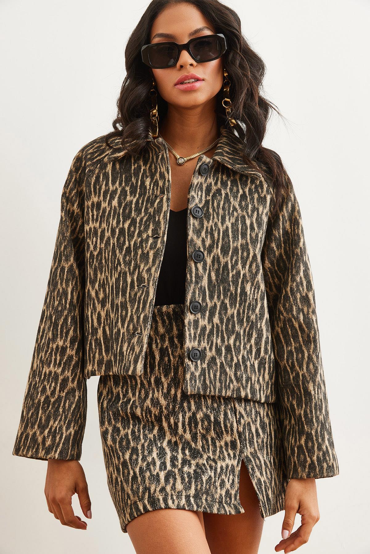 Düğmeli Astarlı Kaşe Ceket Leopar Taş