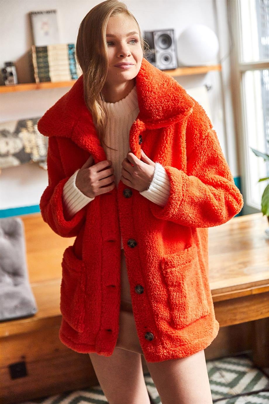 Düğmeli Cepli Astarsız Oversize Peluş Ceket Turuncu