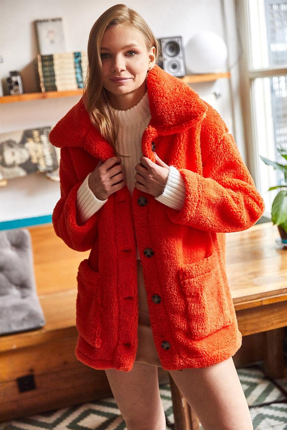 Düğmeli Cepli Astarsız Oversize Peluş Ceket Turuncu