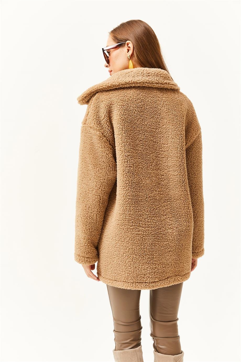 Düğmeli Cepli Astarsız Oversize Peluş Ceket Vizon