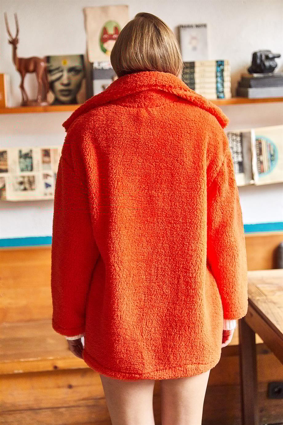 Düğmeli Cepli Astarsız Oversize Peluş Ceket Turuncu