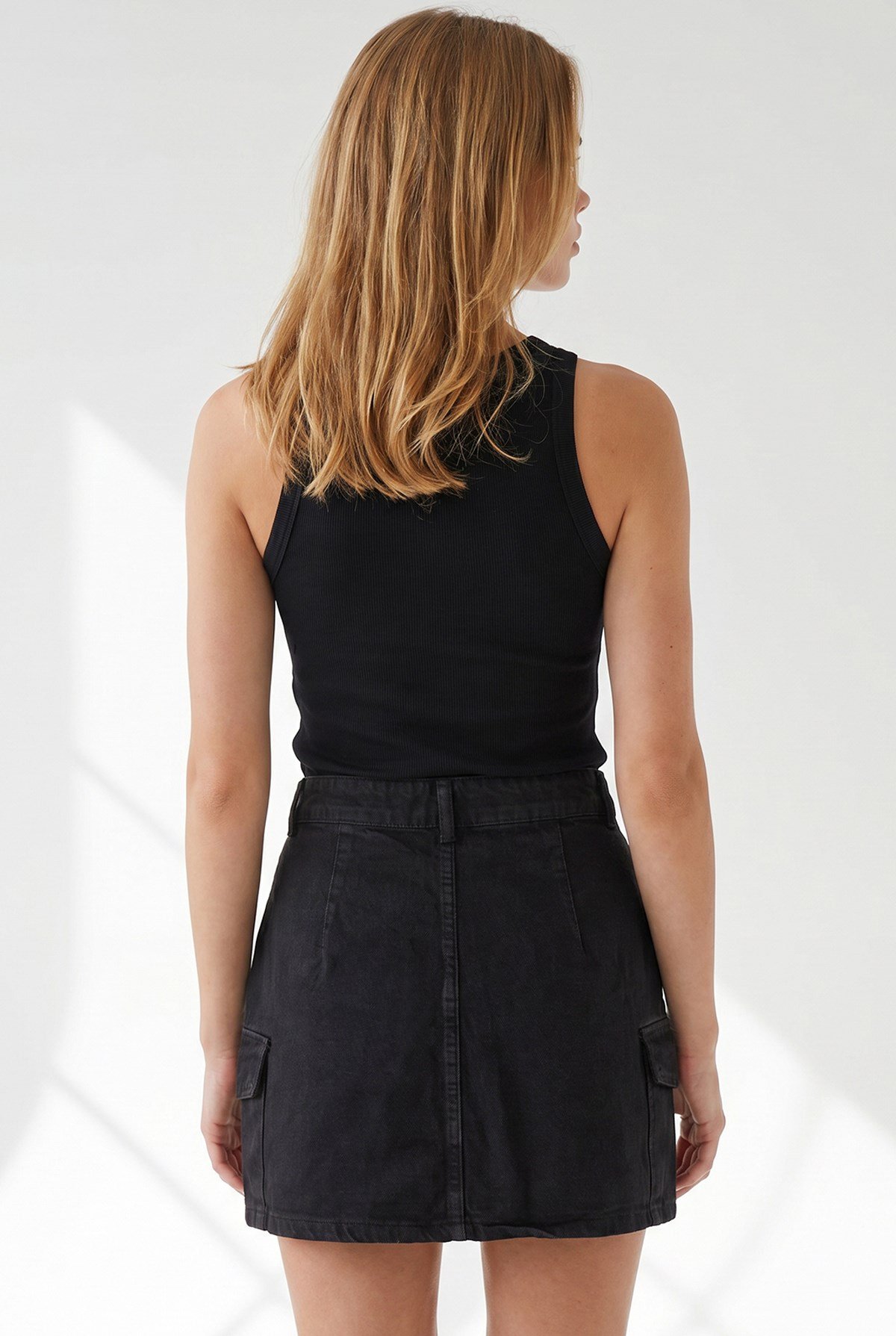 Düğmeli Önden Cepli Mini Denim Etek Siyah