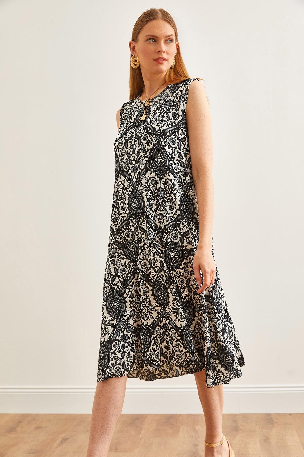 Eteği Parçalı Örme Elbise Şal Siyah