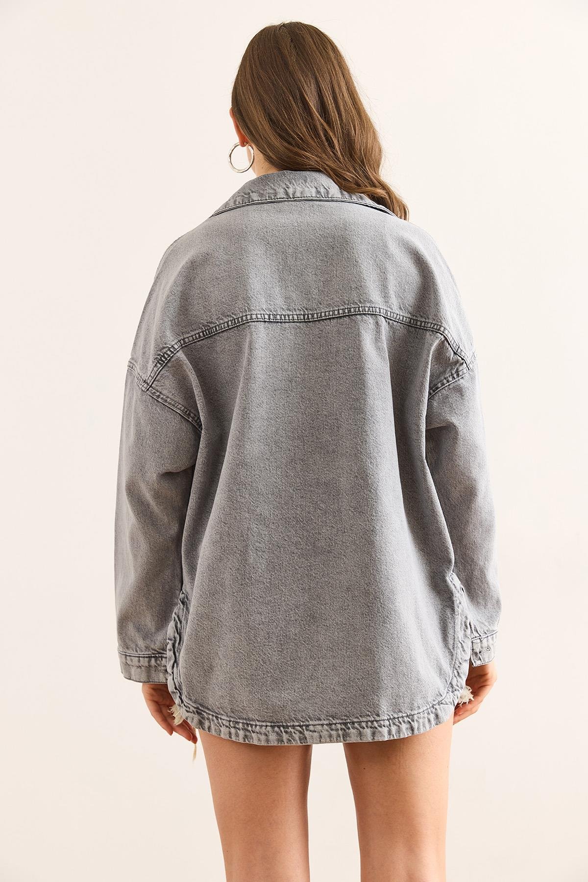 Fiyonk Nakışlı Cepli Düğmeli Gömlek Ceket Gri